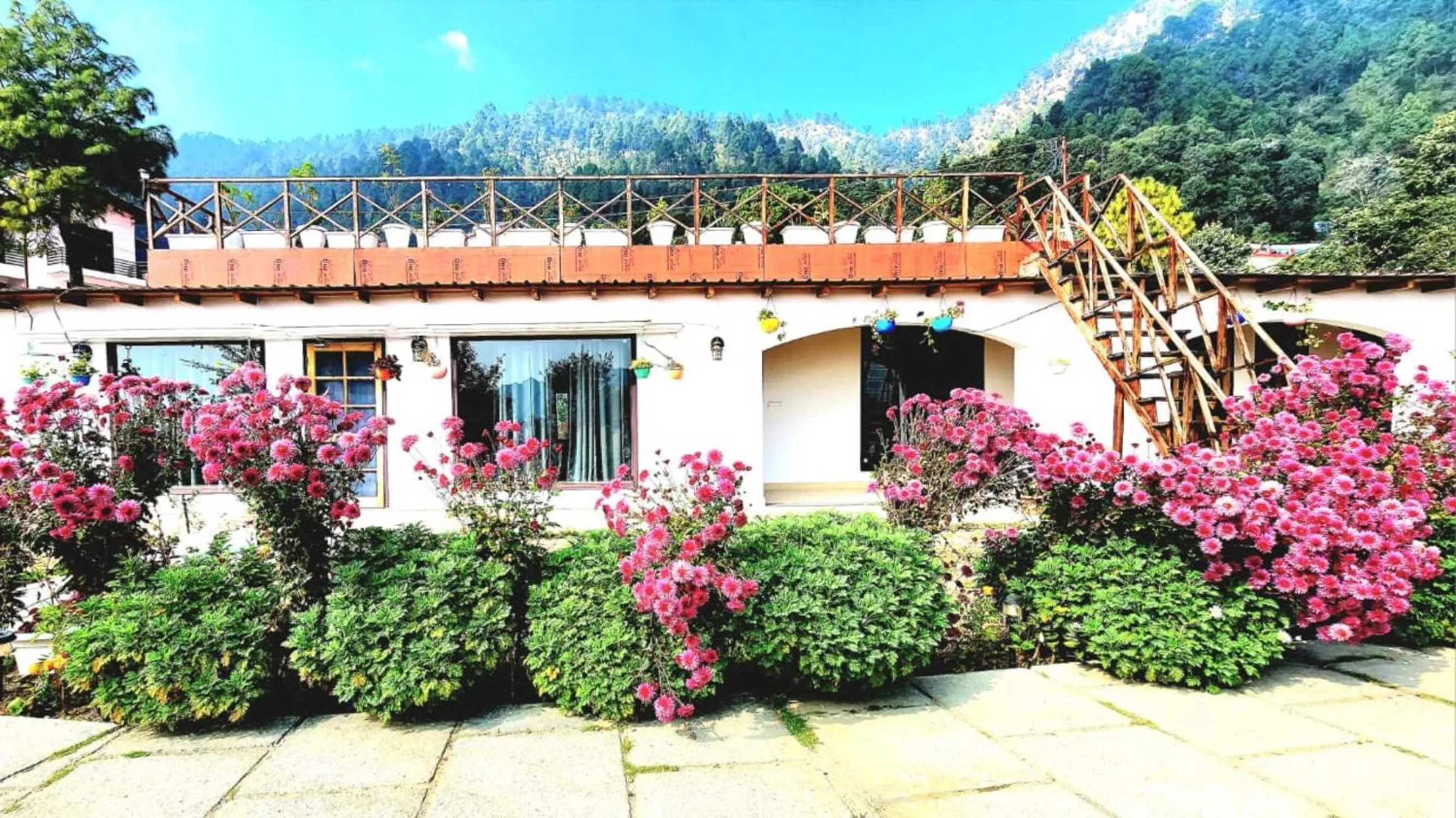 Property building in Just Naturals Wellness Resort Nainital