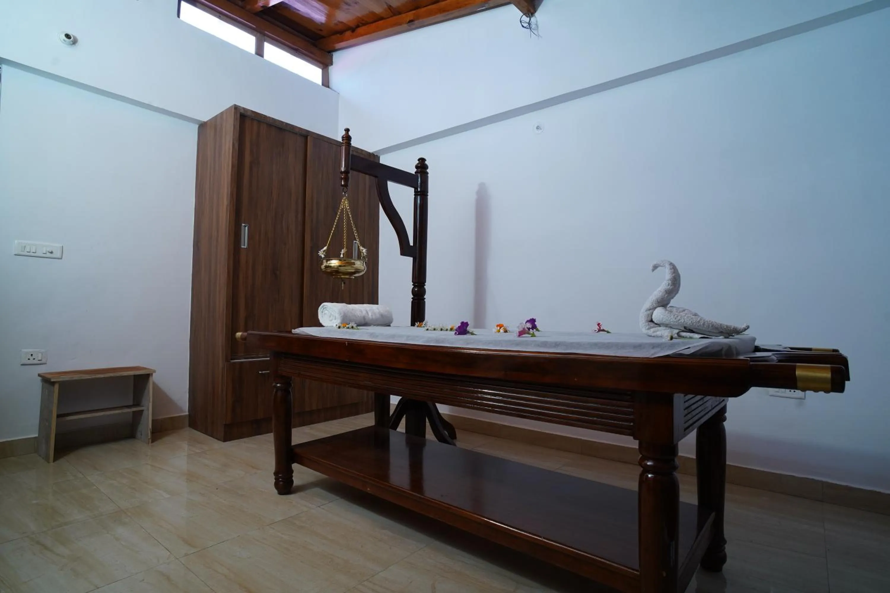 Spa and wellness centre/facilities in Just Naturals Wellness Resort Nainital