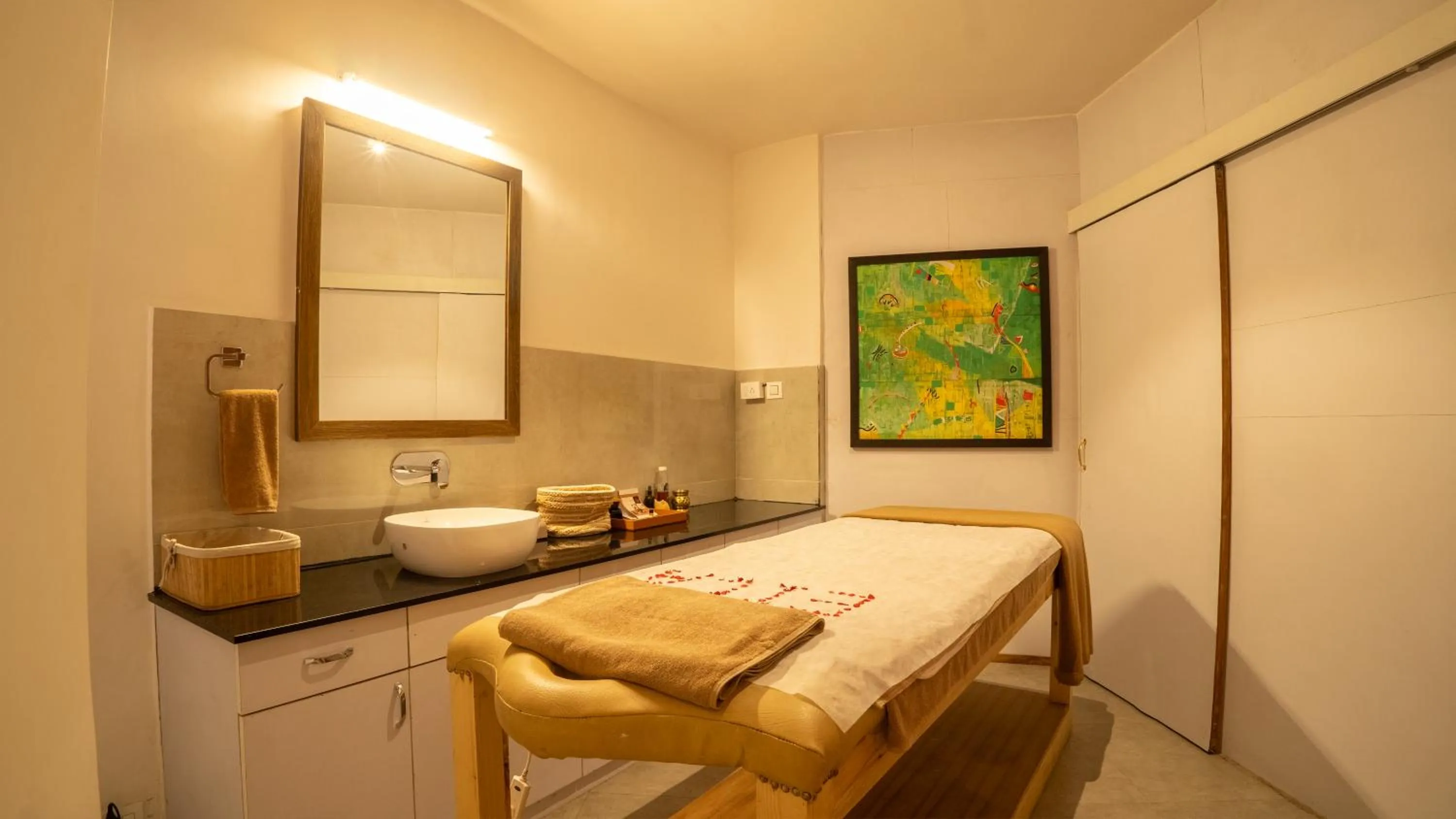 Spa and wellness centre/facilities in Tree of Life Eila Art Hotel, Manali