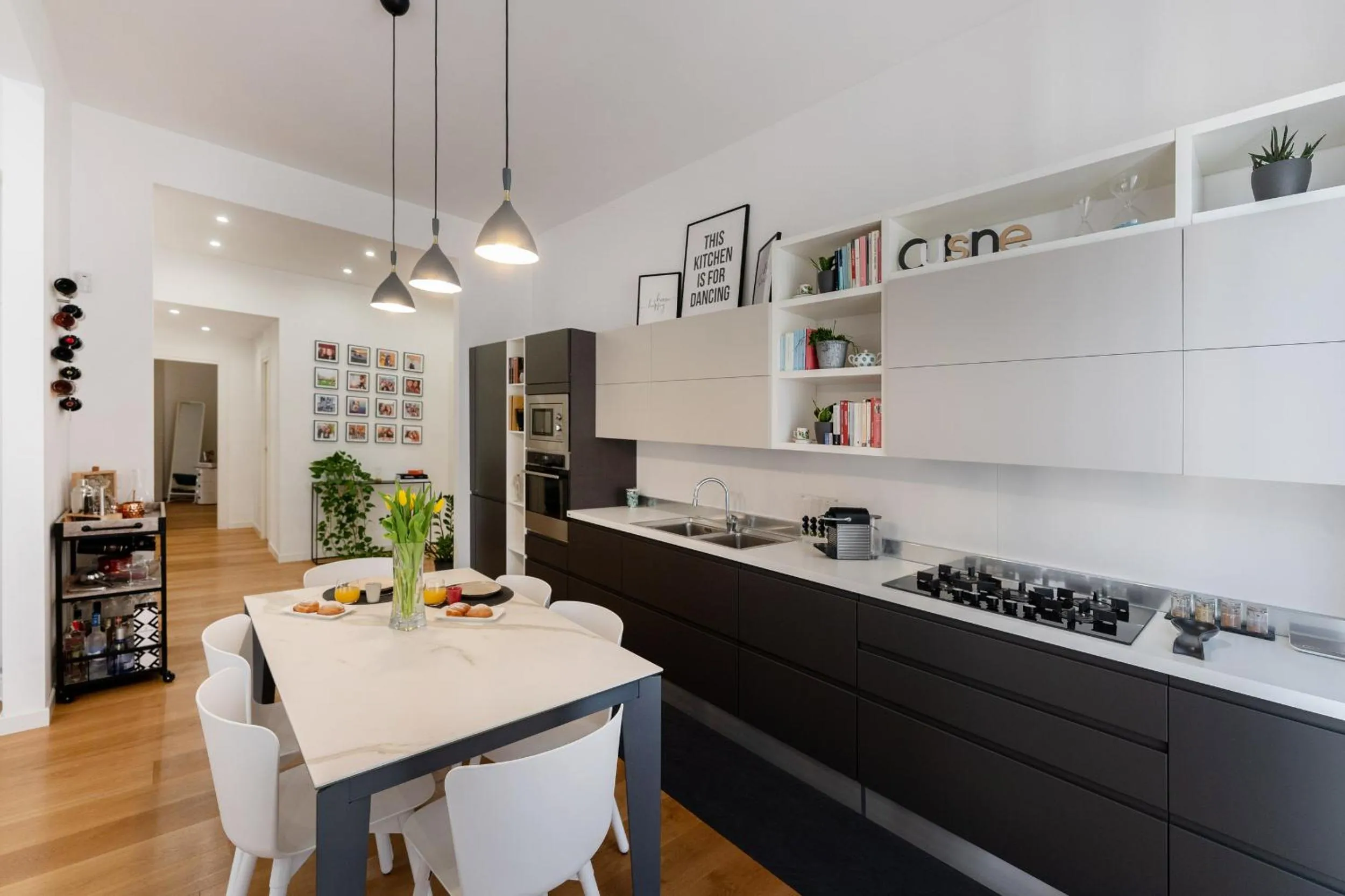 Kitchen or kitchenette in Terrazza San Ferdinando, Napoli