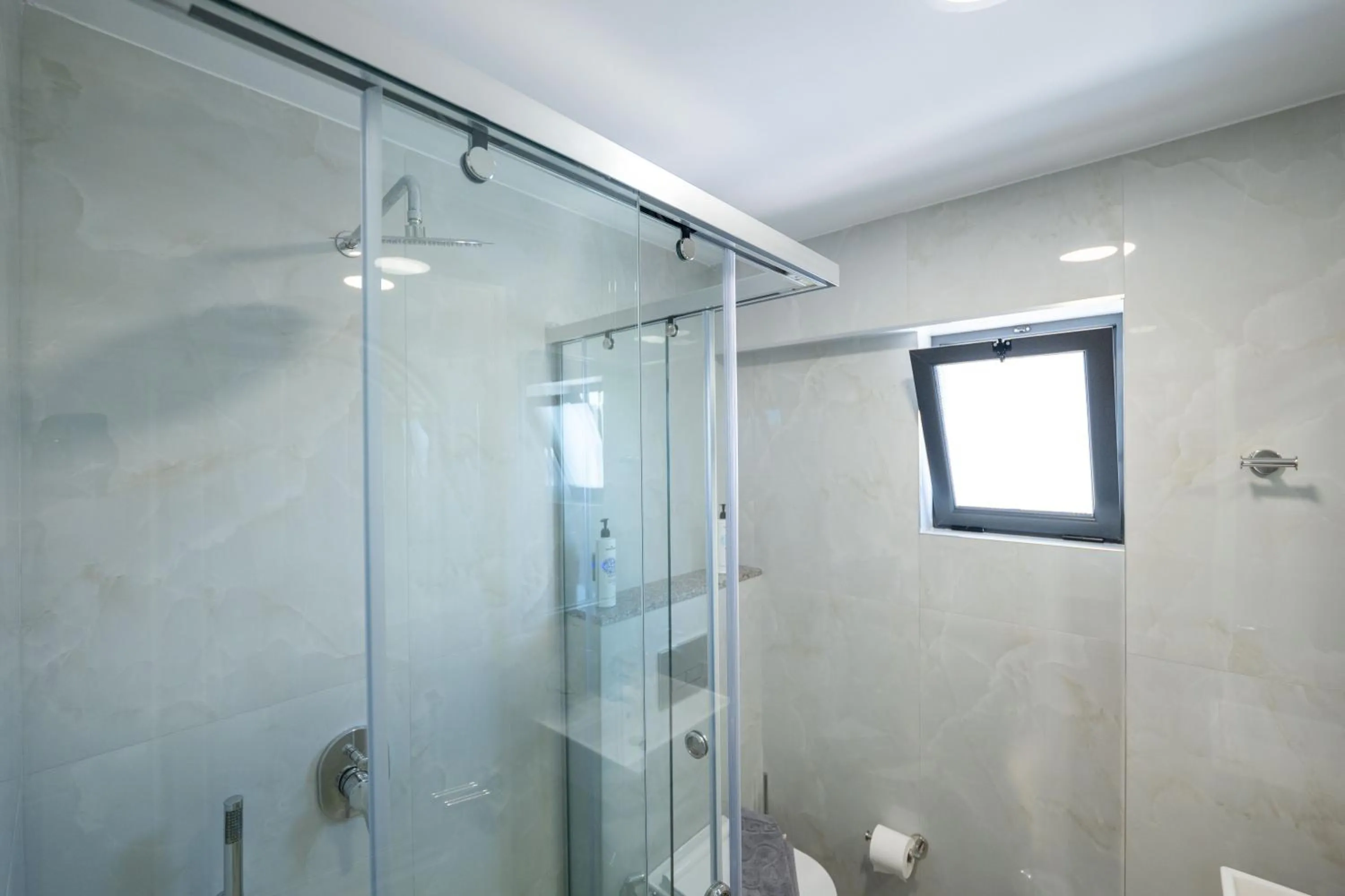 Shower in Villa JIOTA