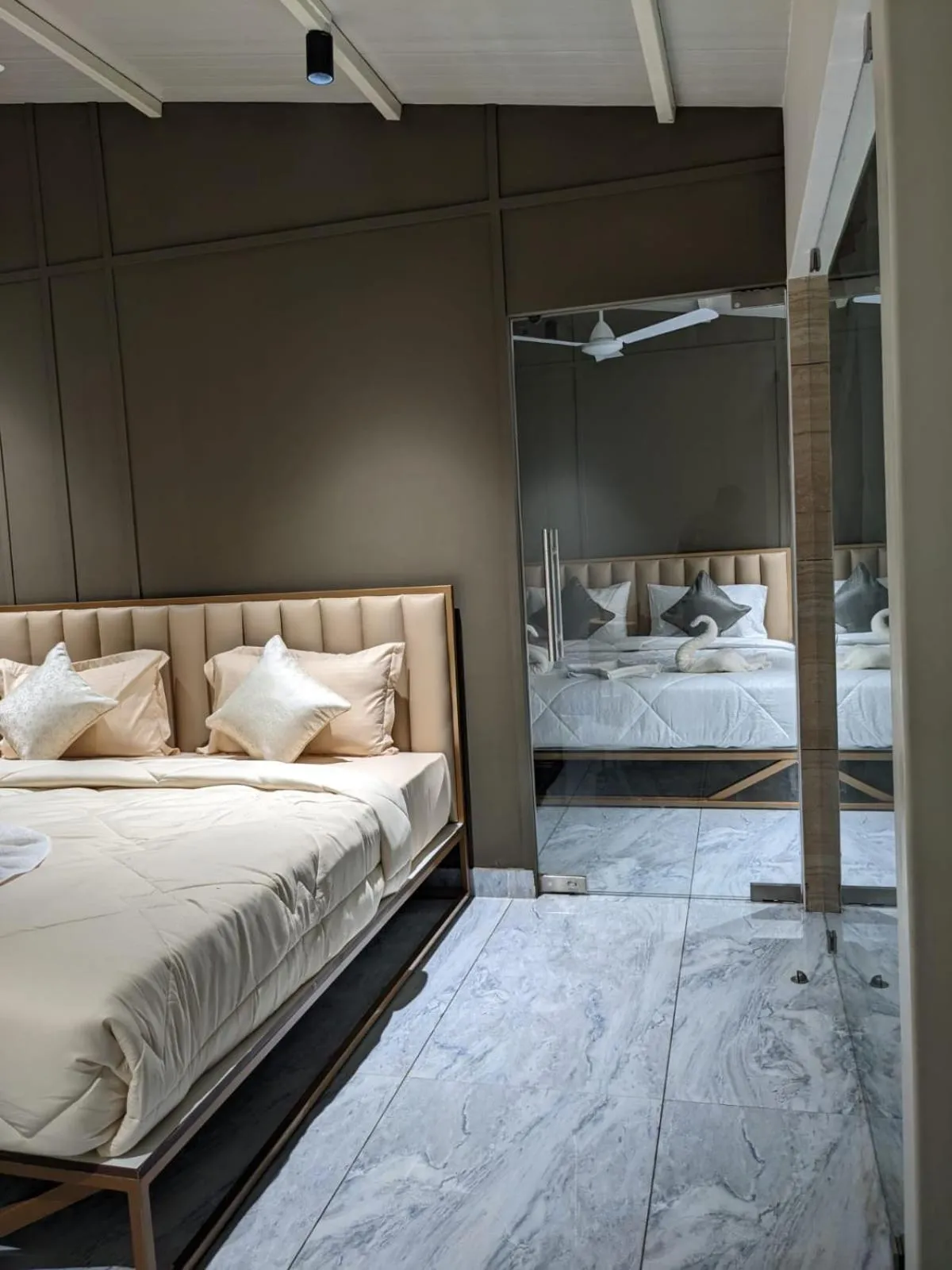 Bedroom, Bed in Miracle Hotel and Resorts