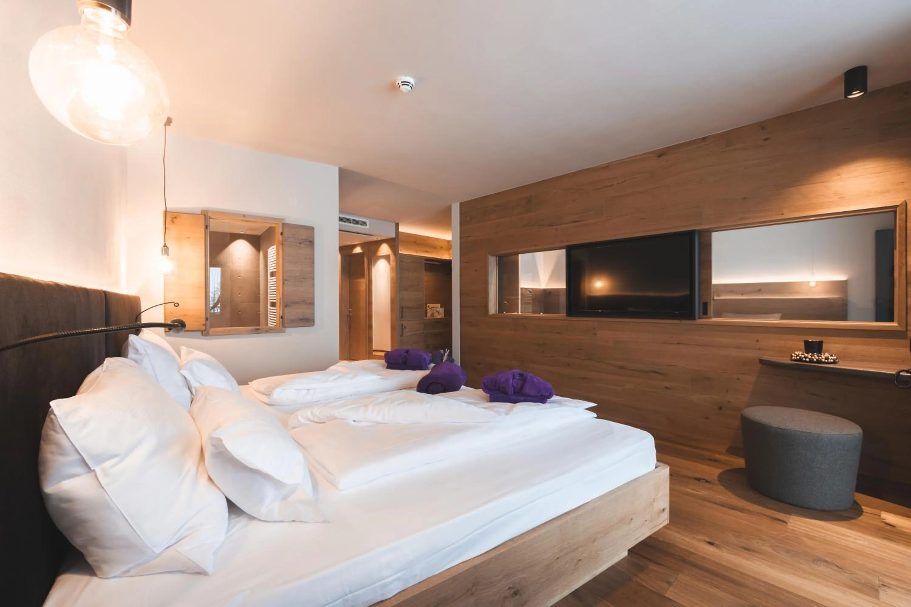 TV and multimedia, Bed in Familienhotel Familiamus