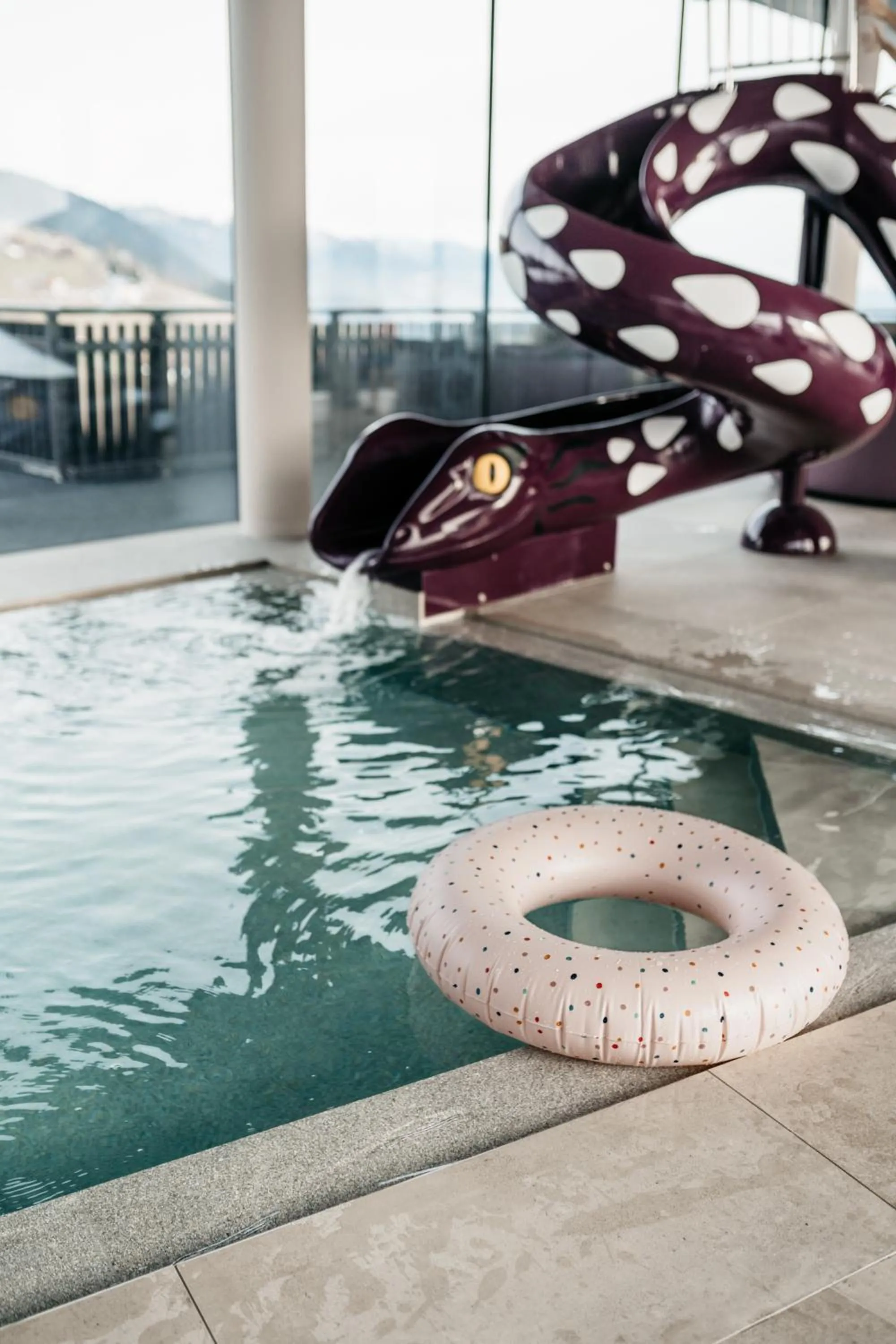 Swimming pool in Familienhotel Familiamus
