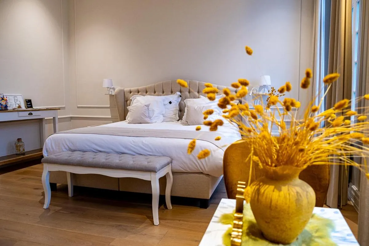 Bed in St-Georges IV