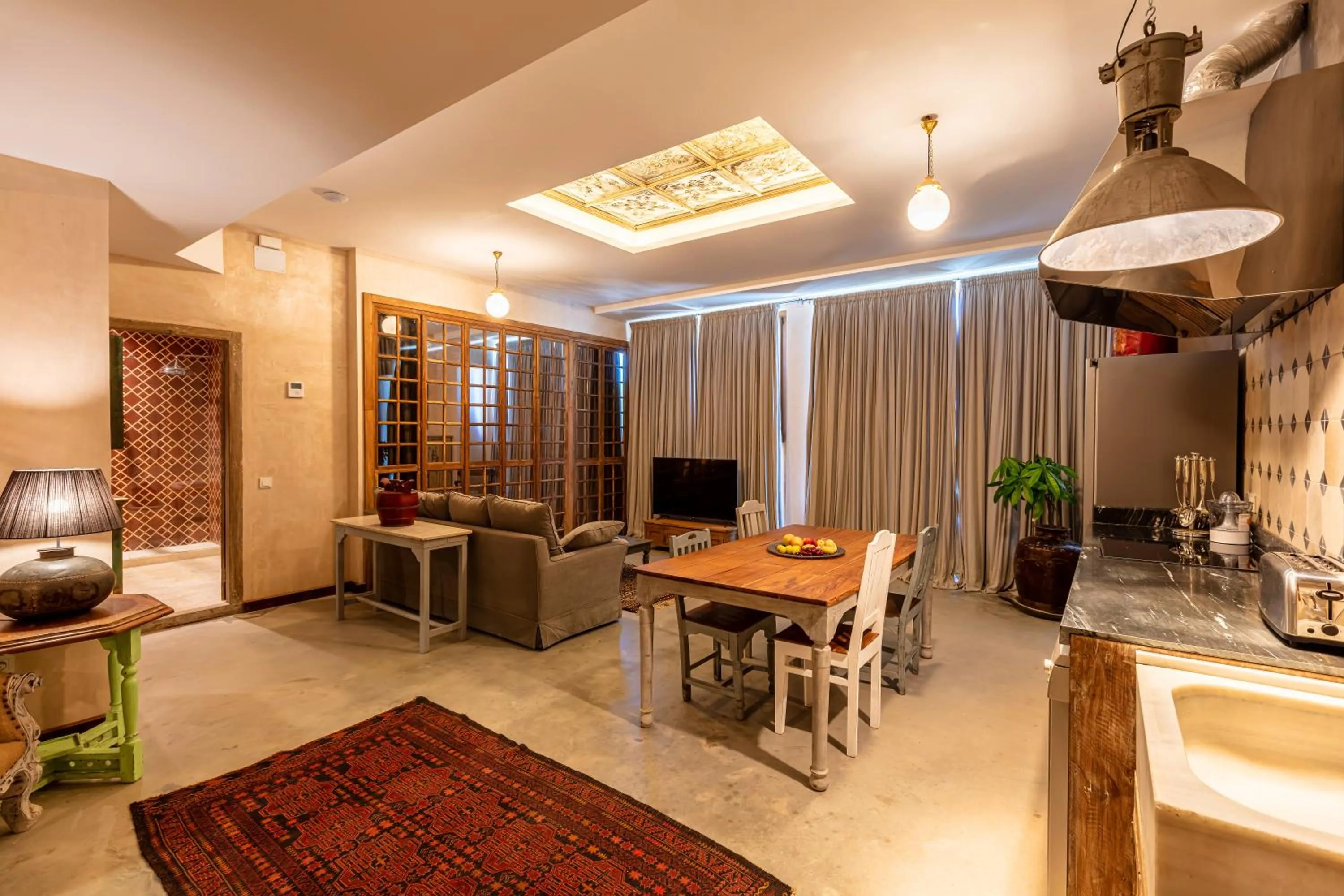 BOMBAYARTE APARTHOTEL TARIFA