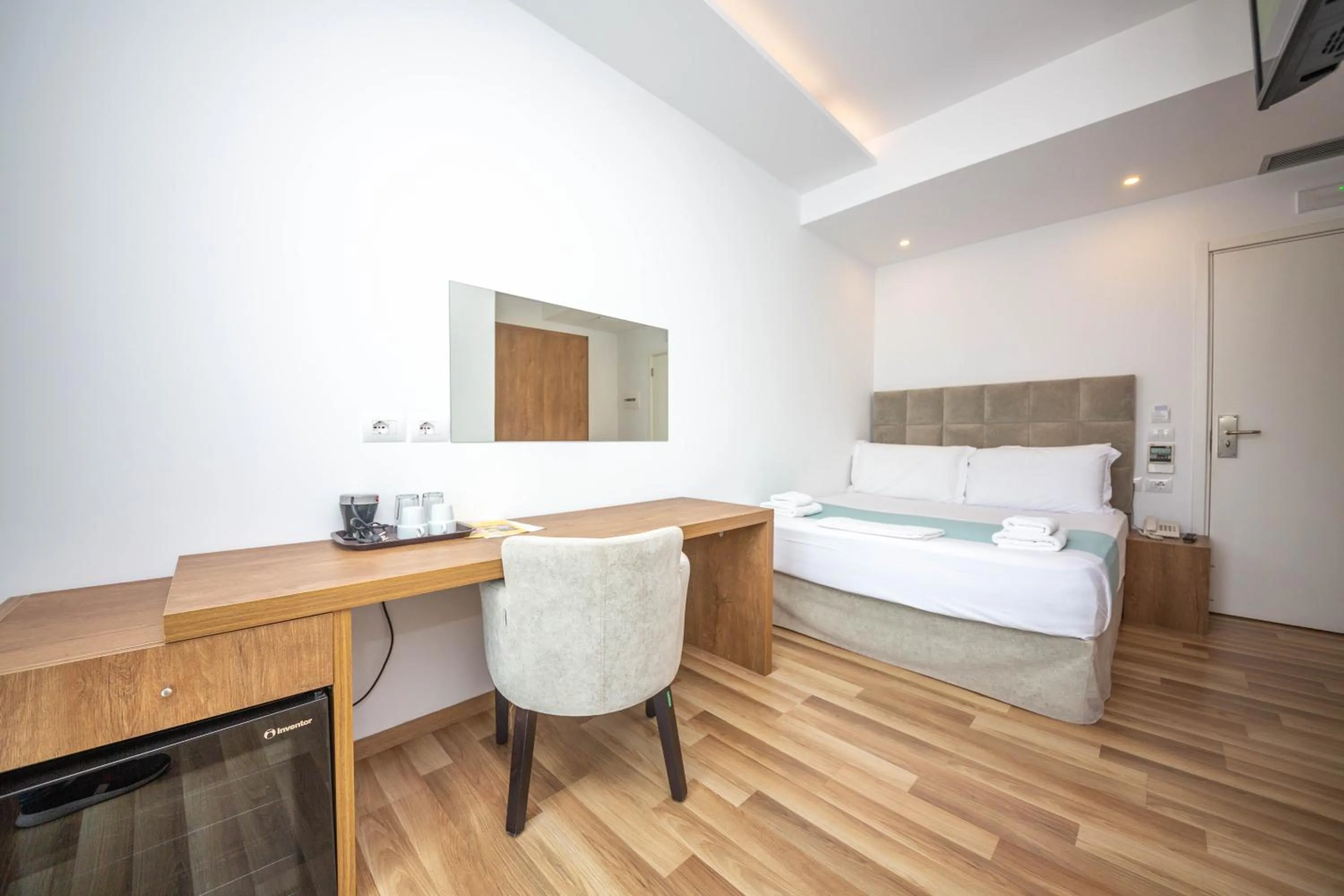 Bedroom, Bed in Bianco Hotel