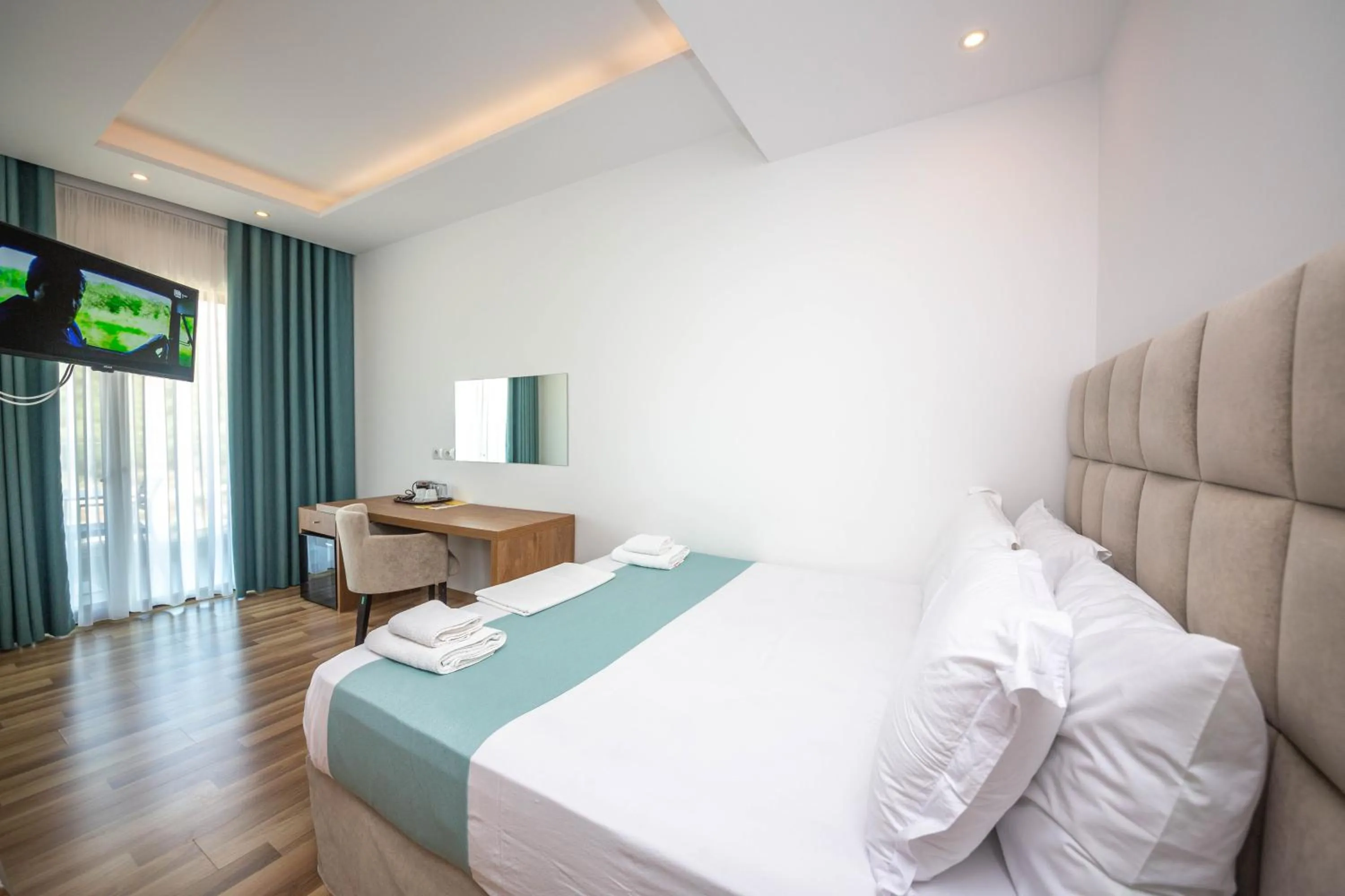 Bedroom, Bed in Bianco Hotel