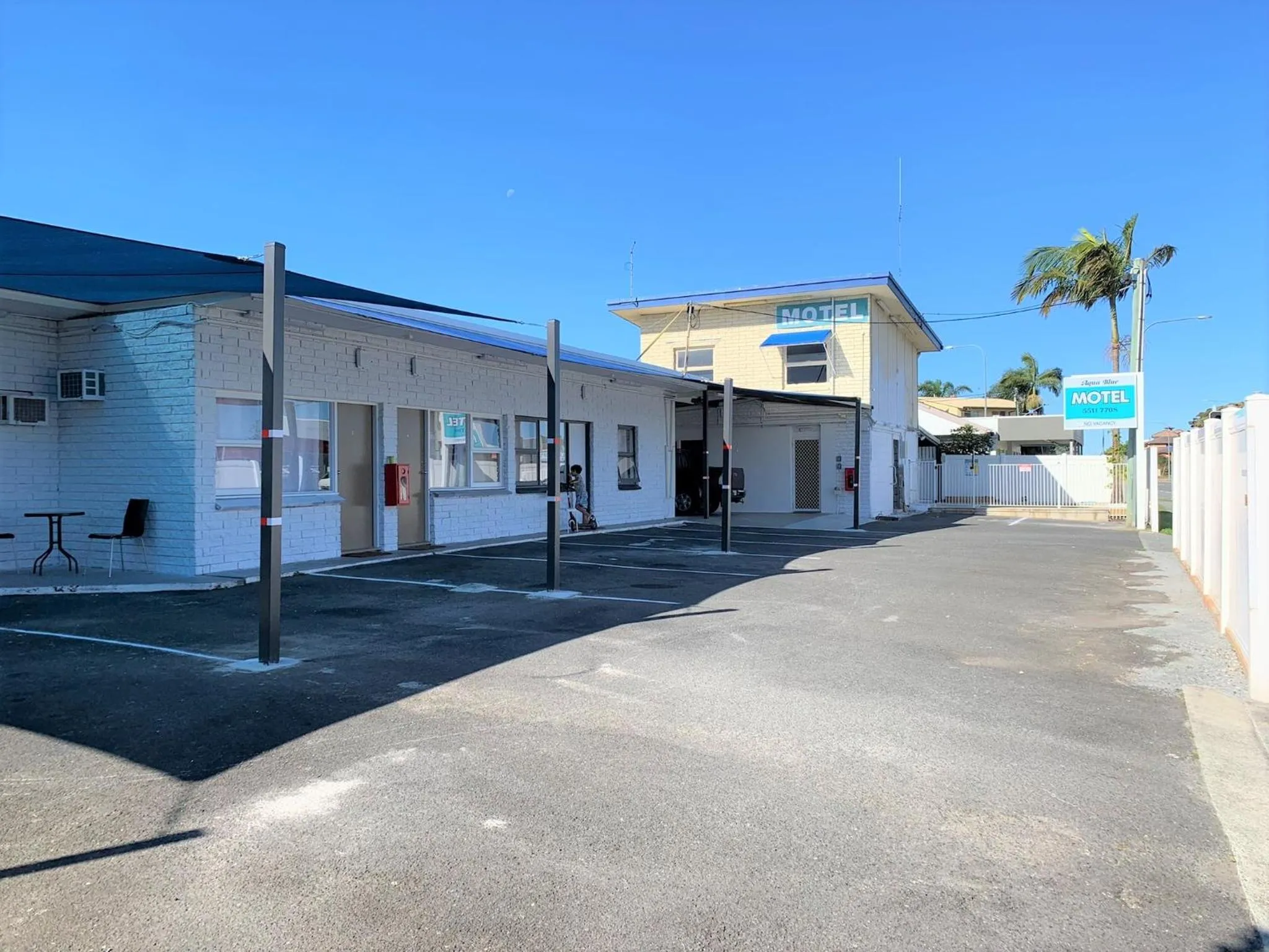 Aqua Blue Motel