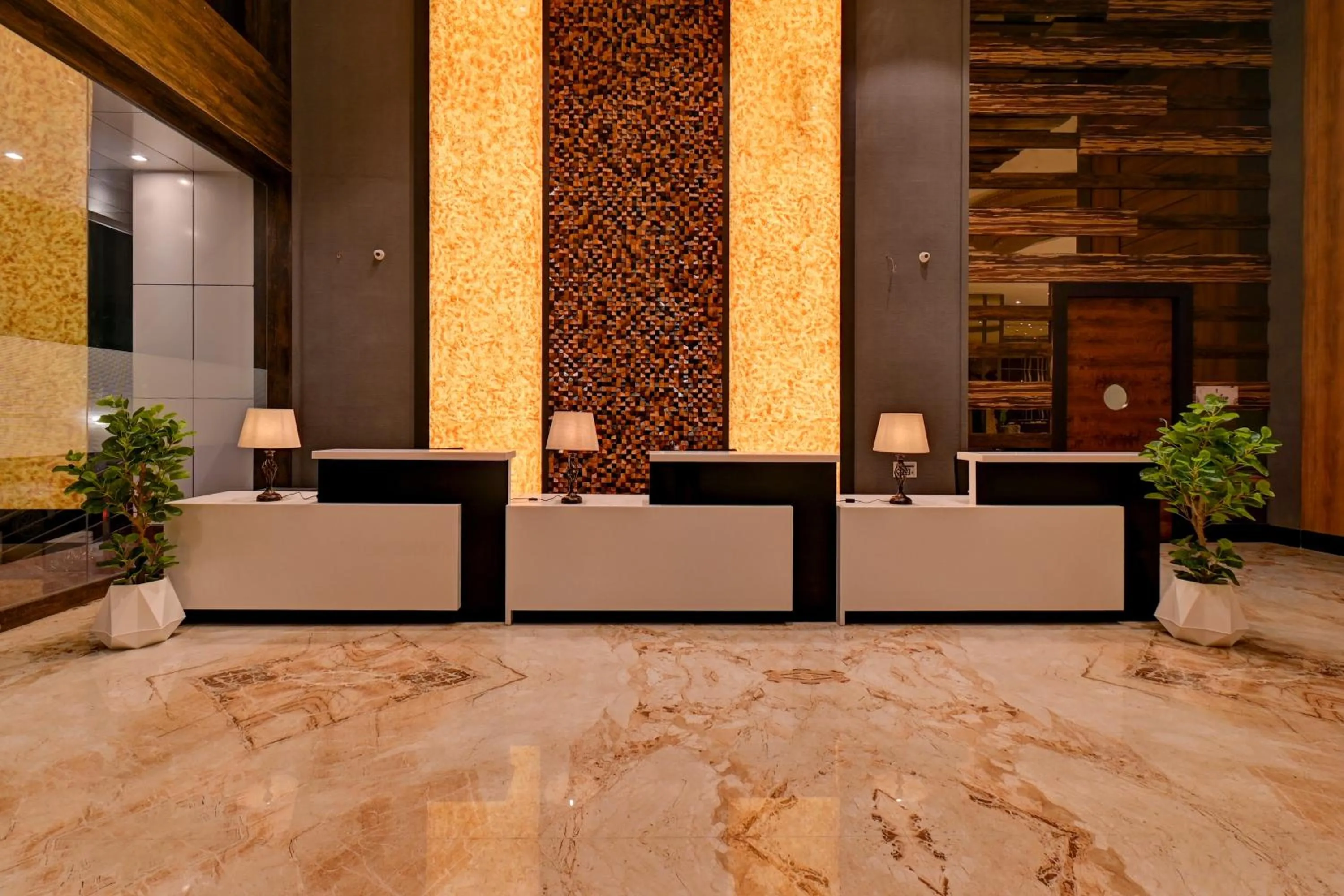 Lobby or reception in Hotel Tip Top International Pune