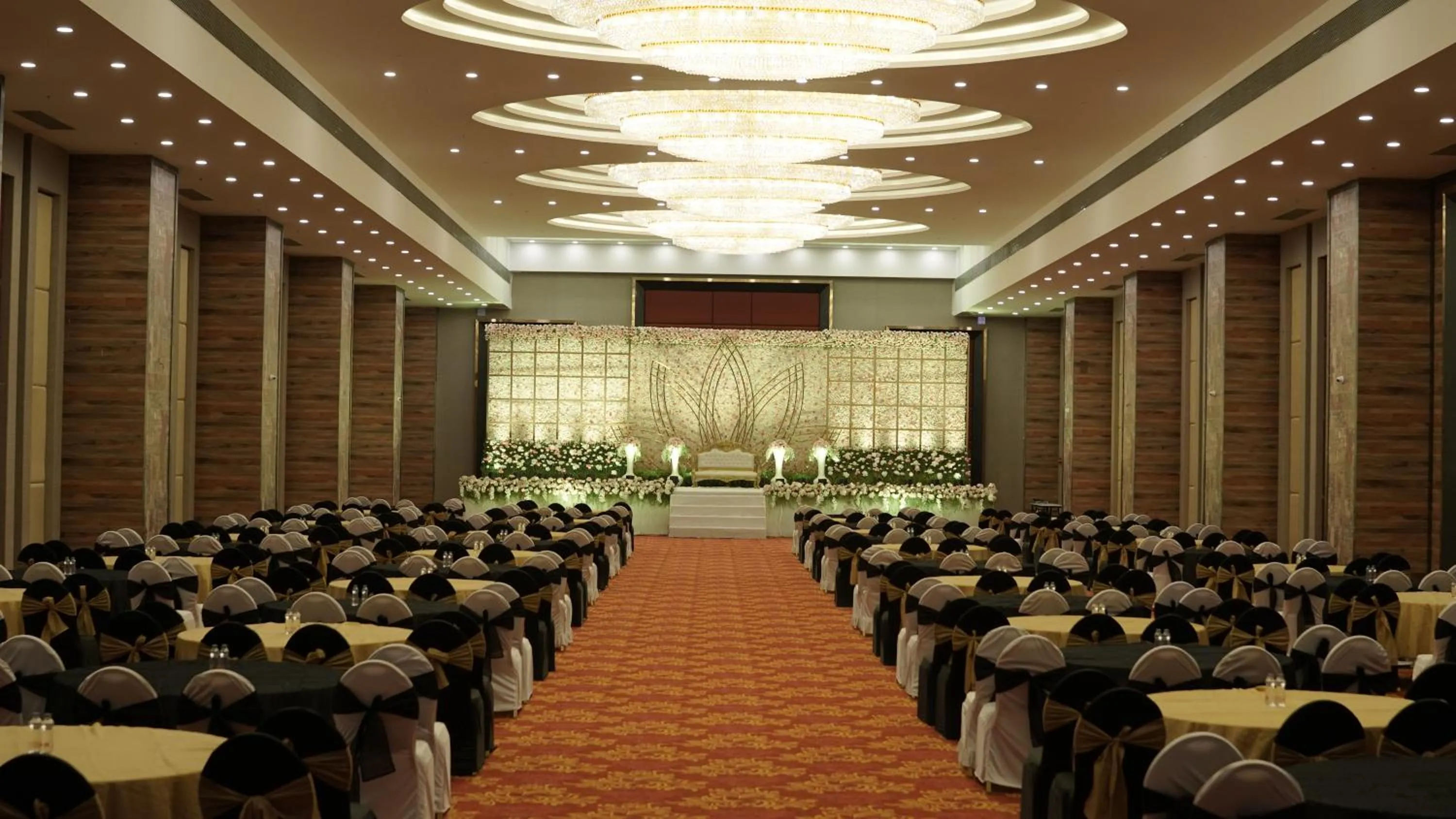 Business facilities in Hotel Tip Top International Pune