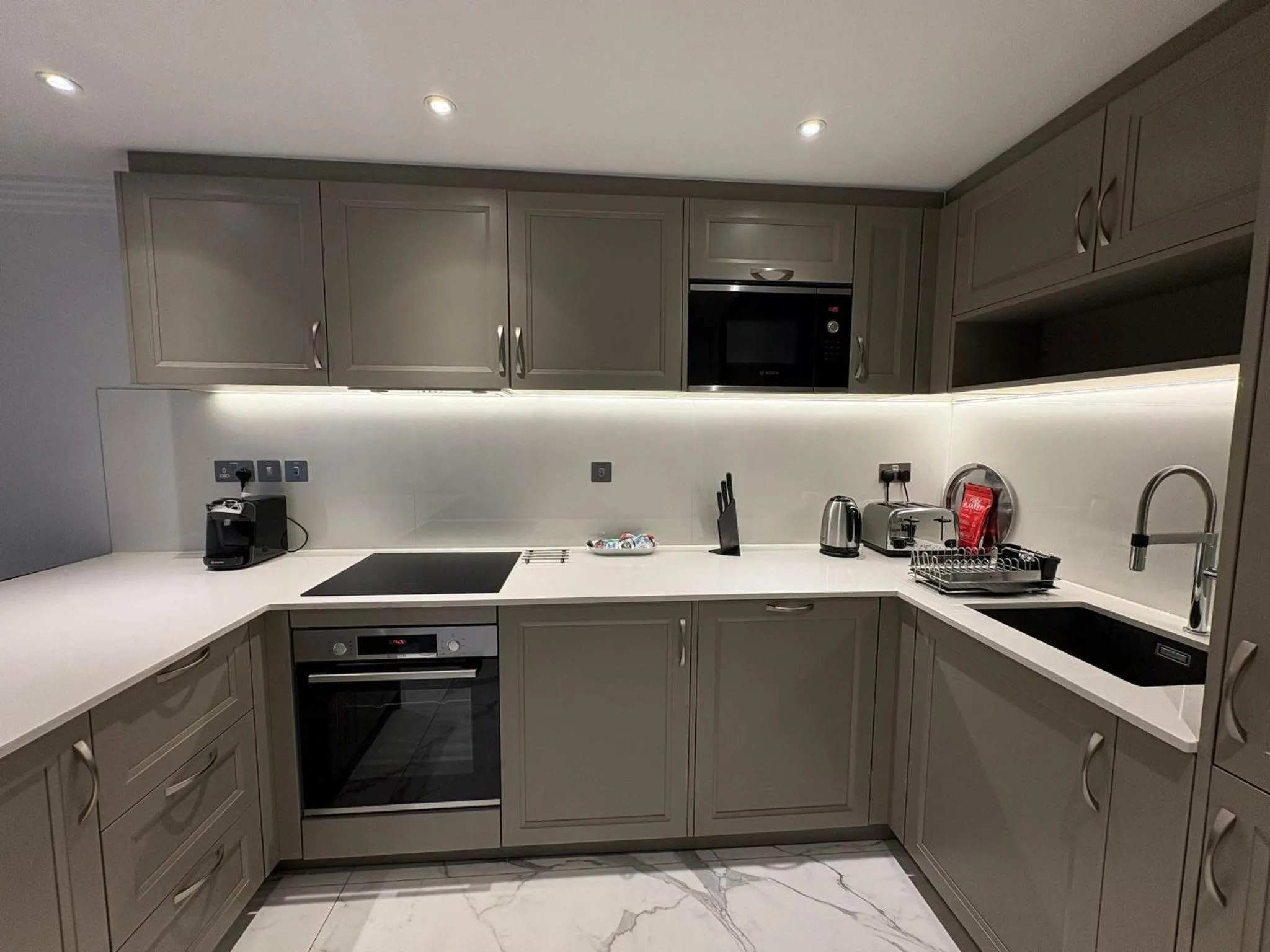 Coffee/tea facilities in Sanctum Regent's Park