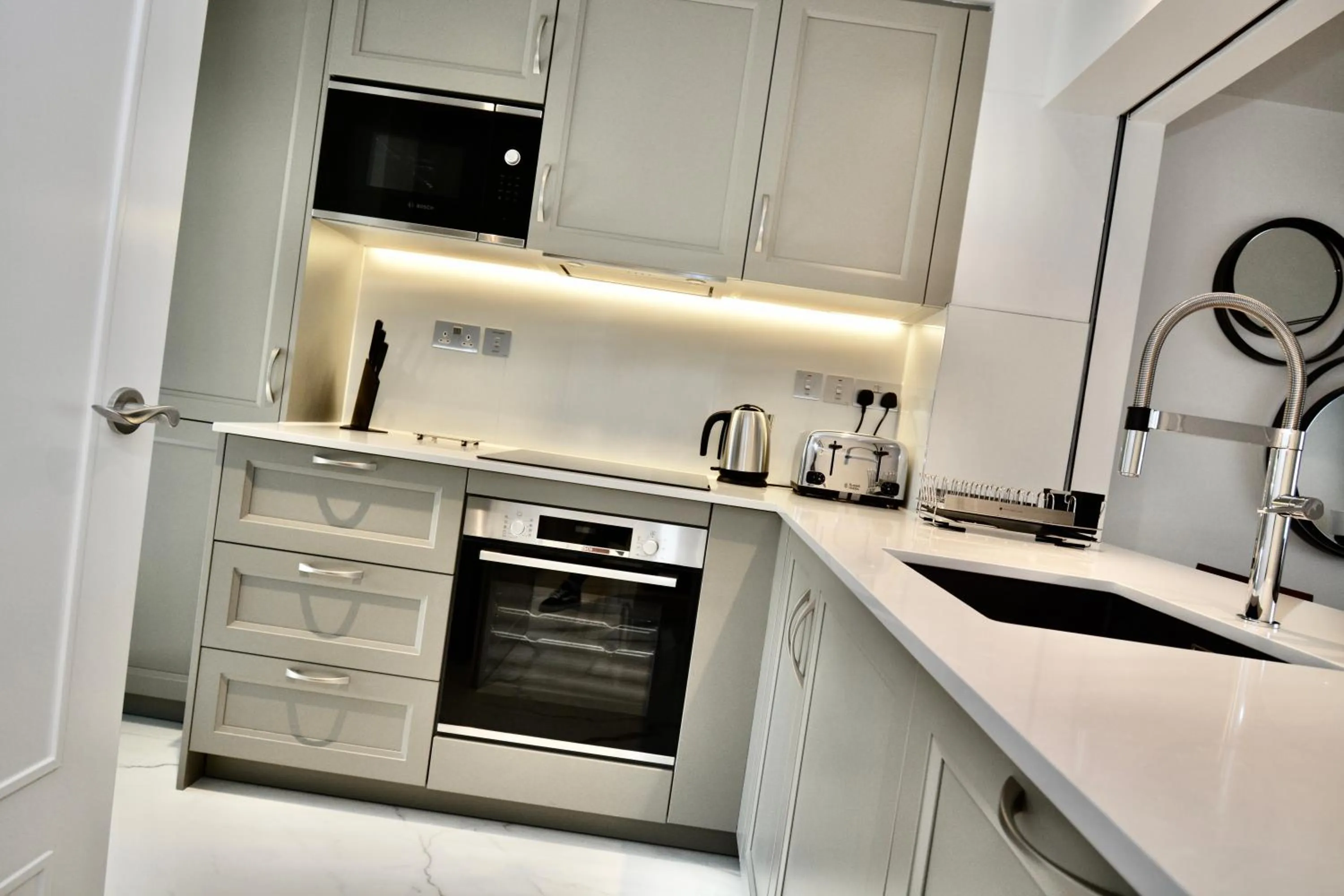 Kitchen or kitchenette in Sanctum Regent's Park