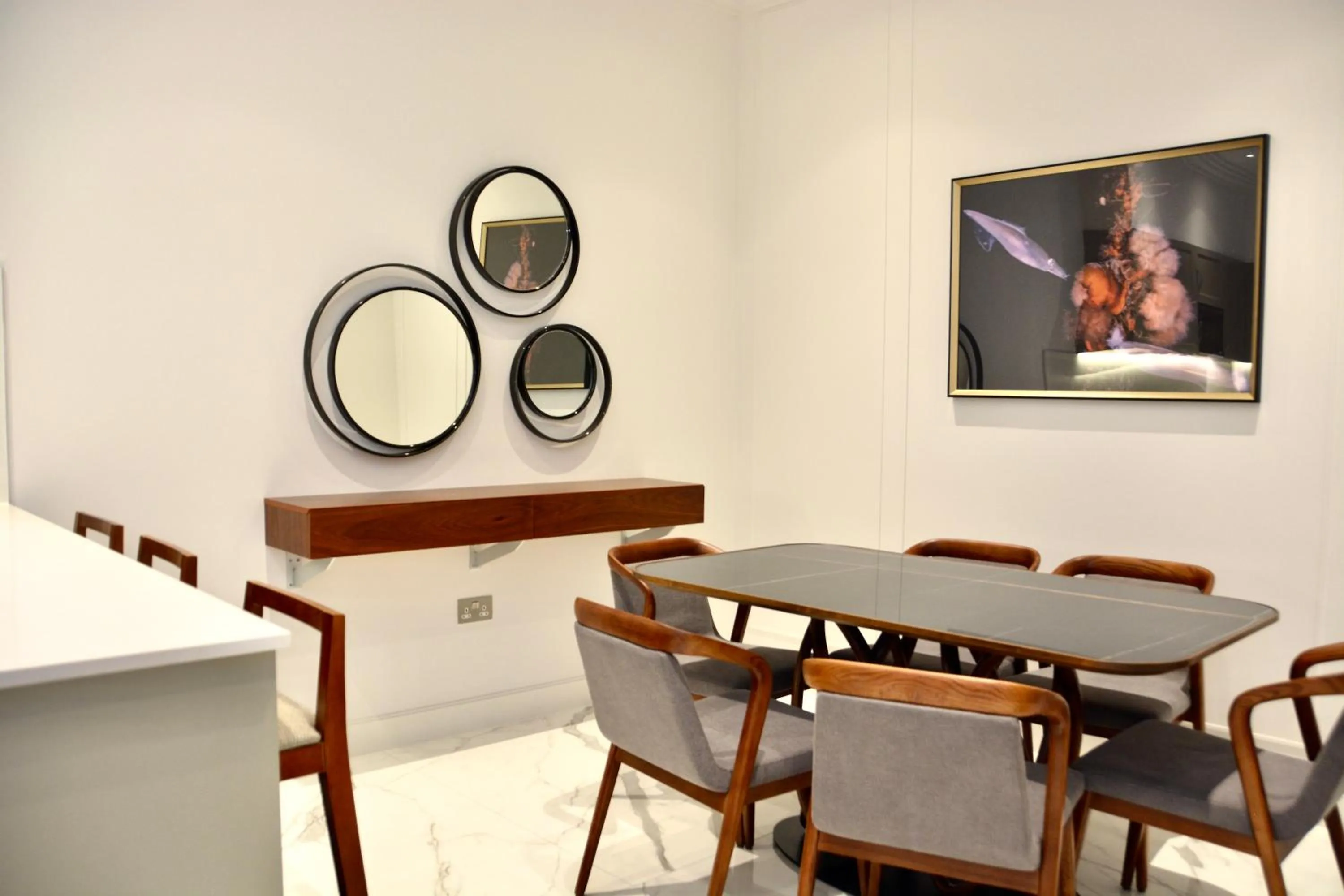 Dining area in Sanctum Regent's Park