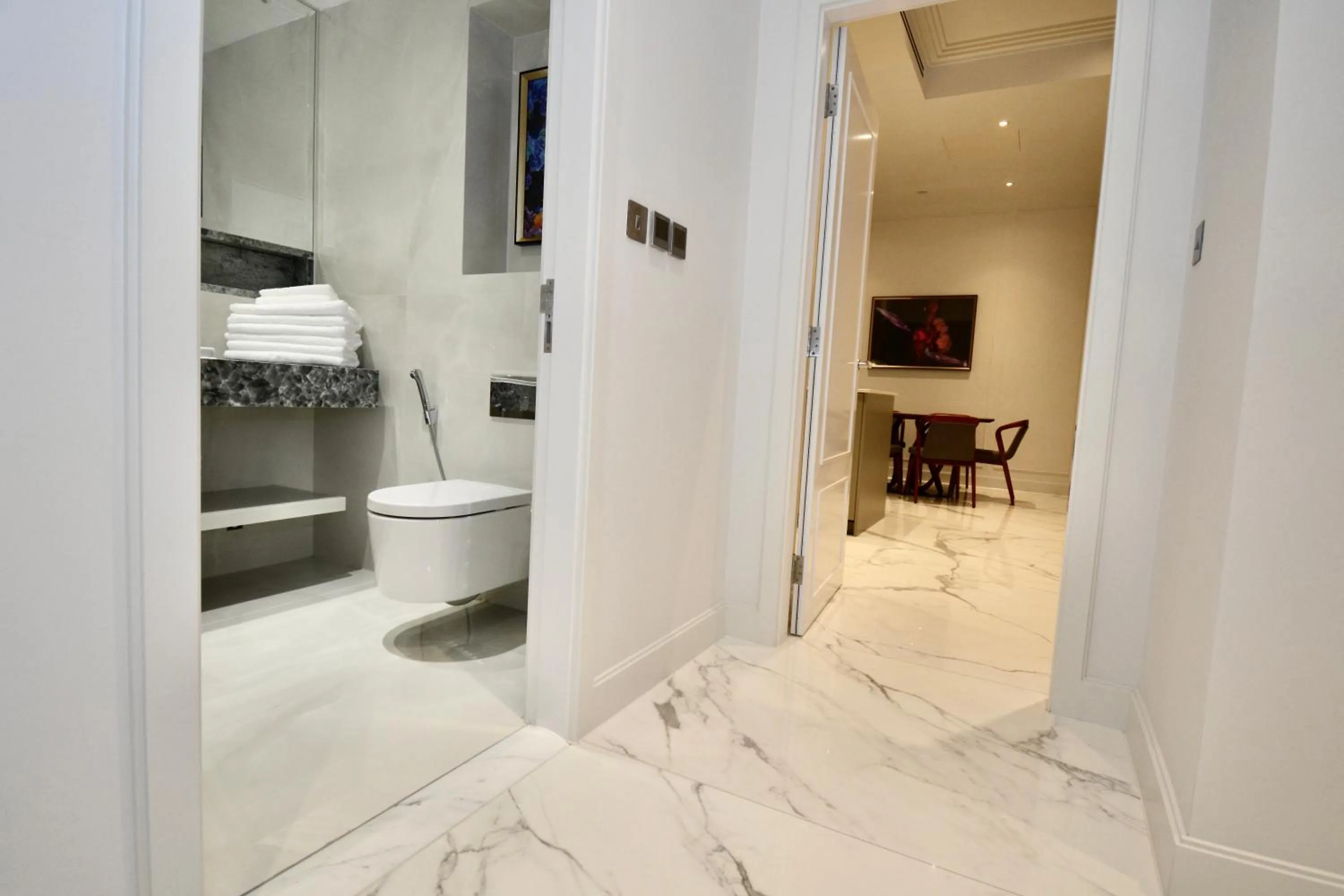 Toilet in Sanctum Regent's Park