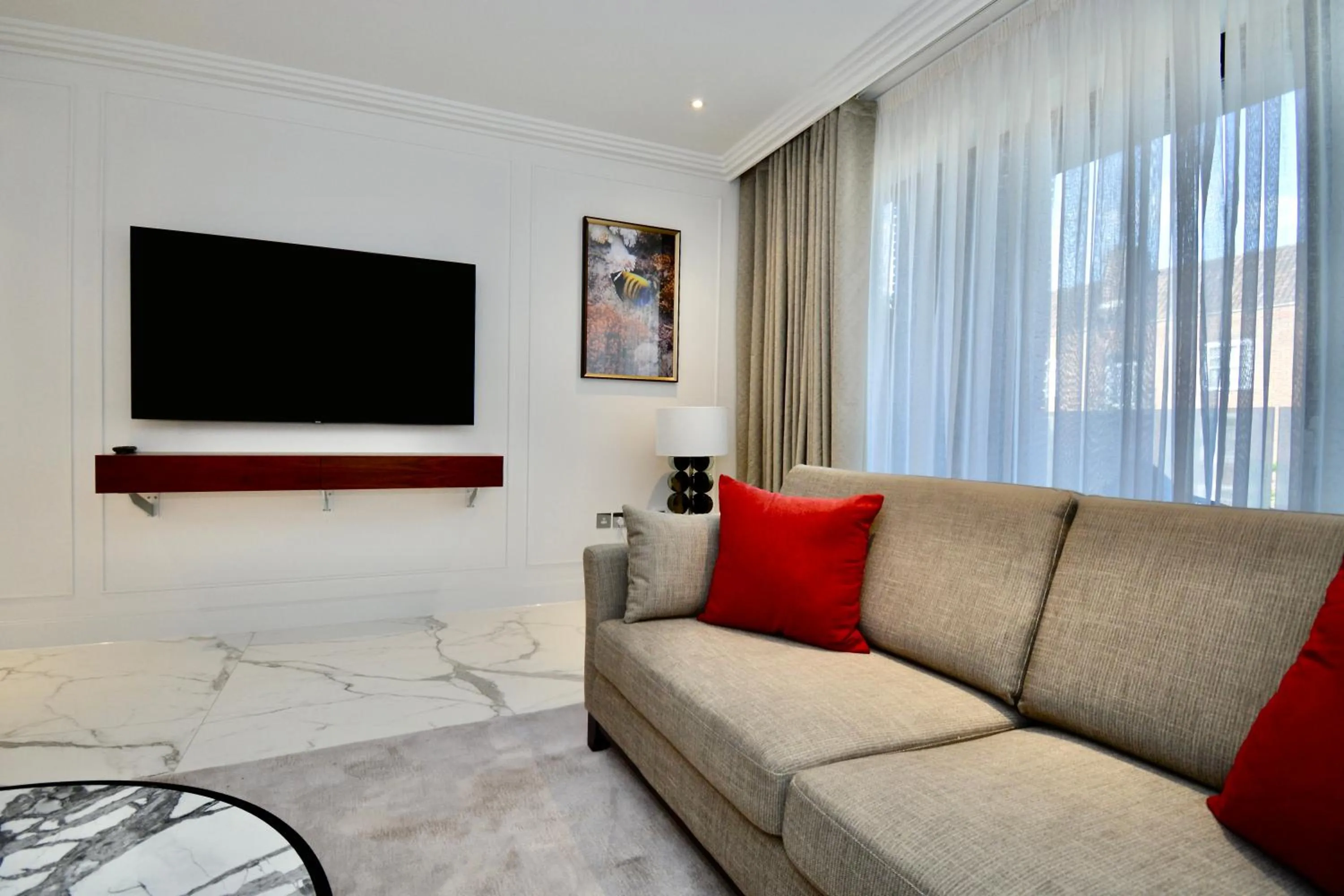 TV and multimedia in Sanctum Regent's Park