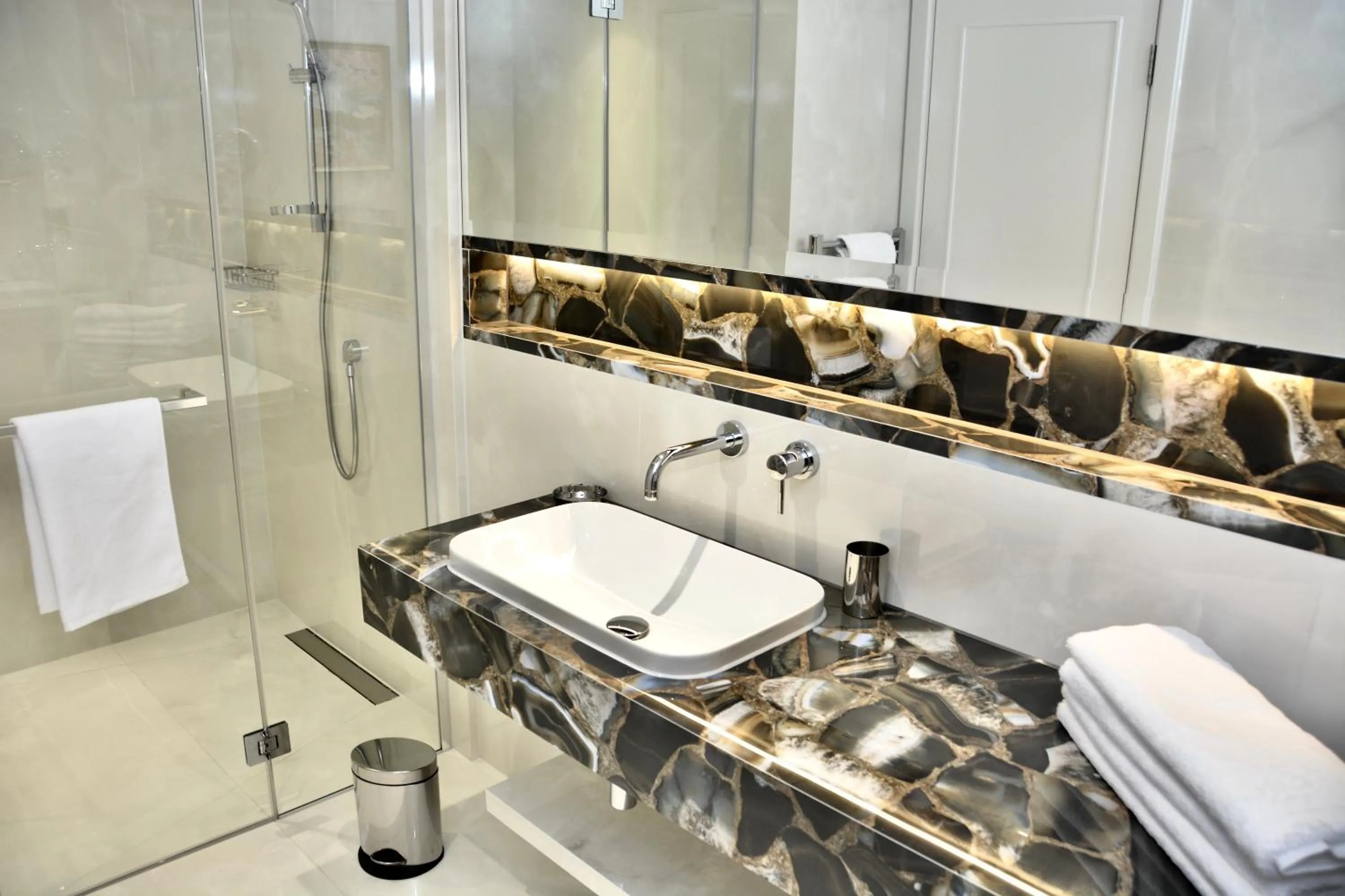 Shower in Sanctum Regent's Park