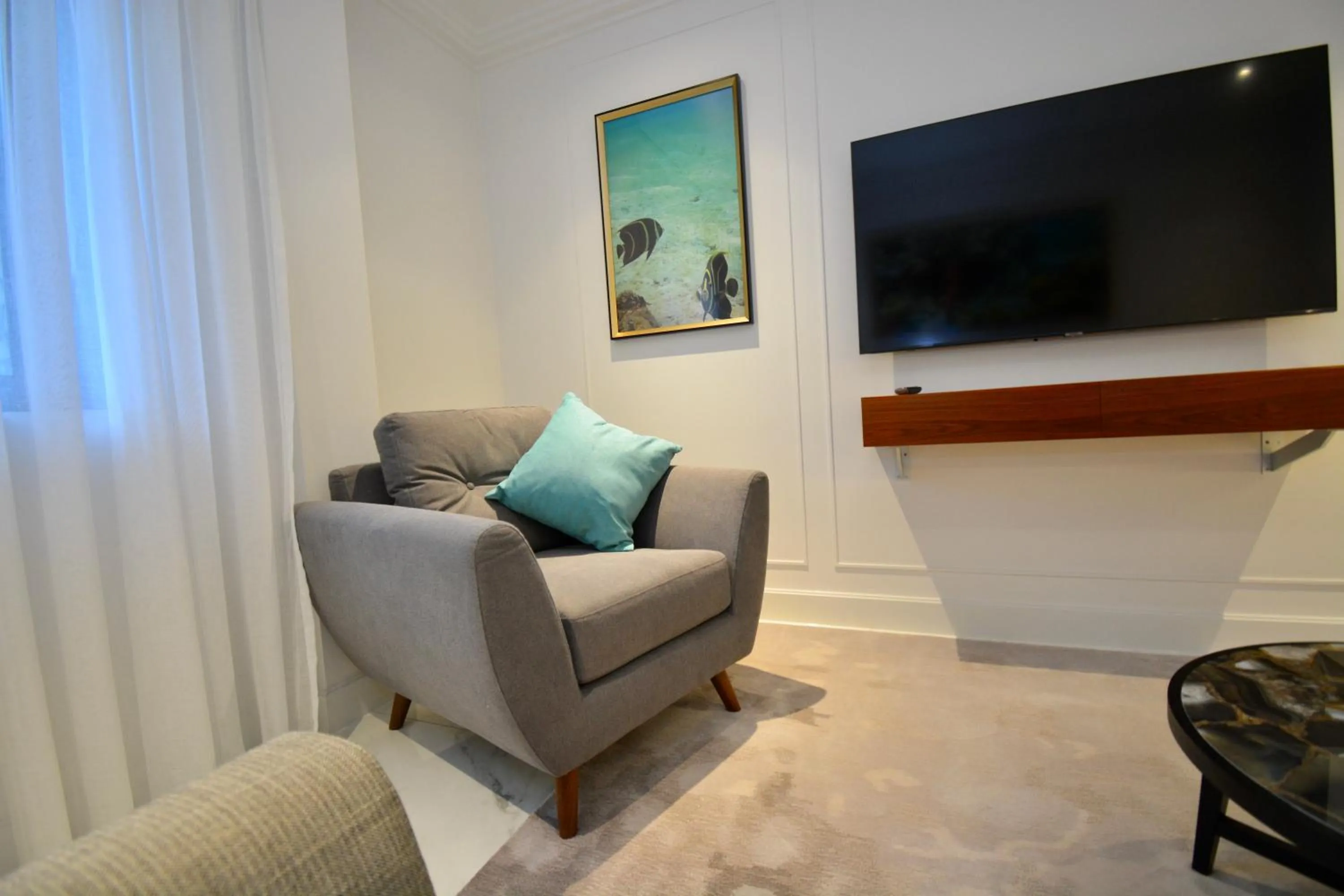 TV and multimedia in Sanctum Regent's Park