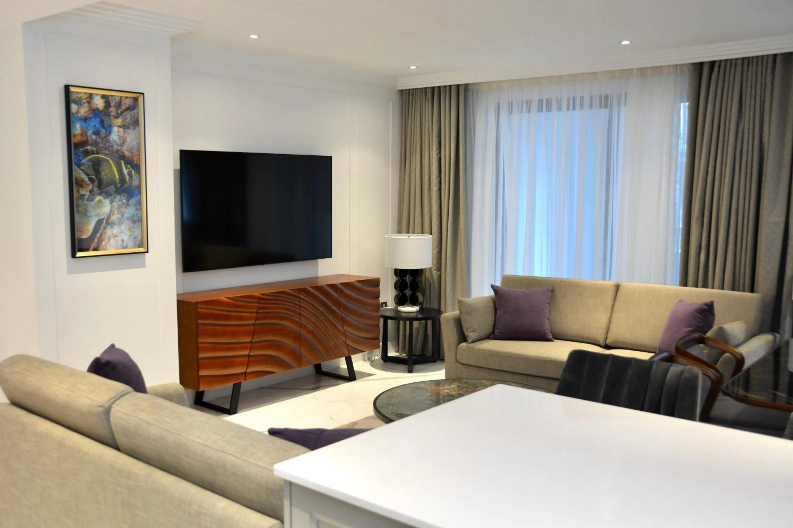 TV and multimedia in Sanctum Regent's Park