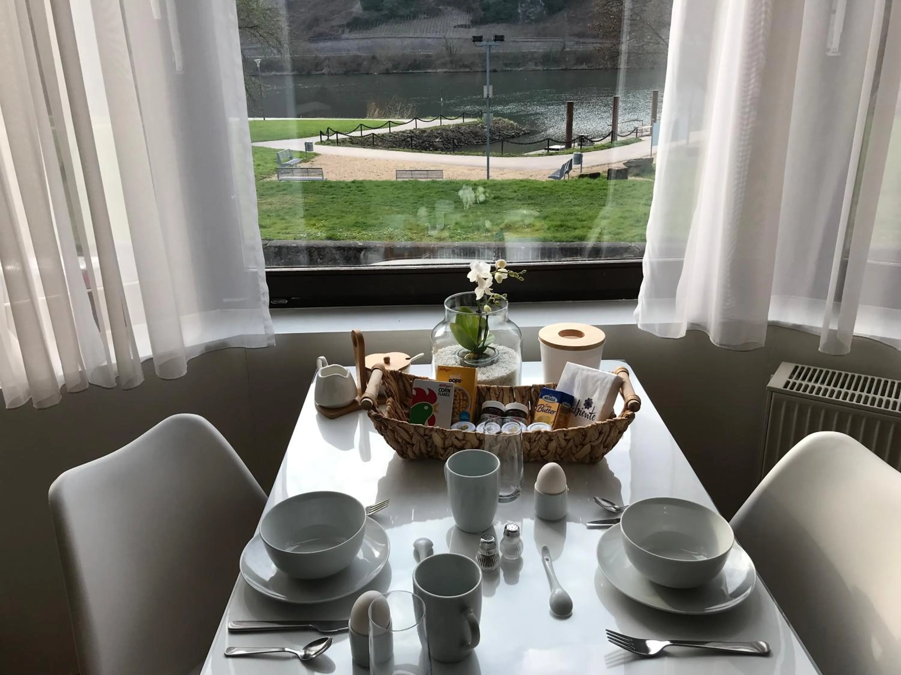 Breakfast in Gästezimmer Klein und Fein für nach dem Wein