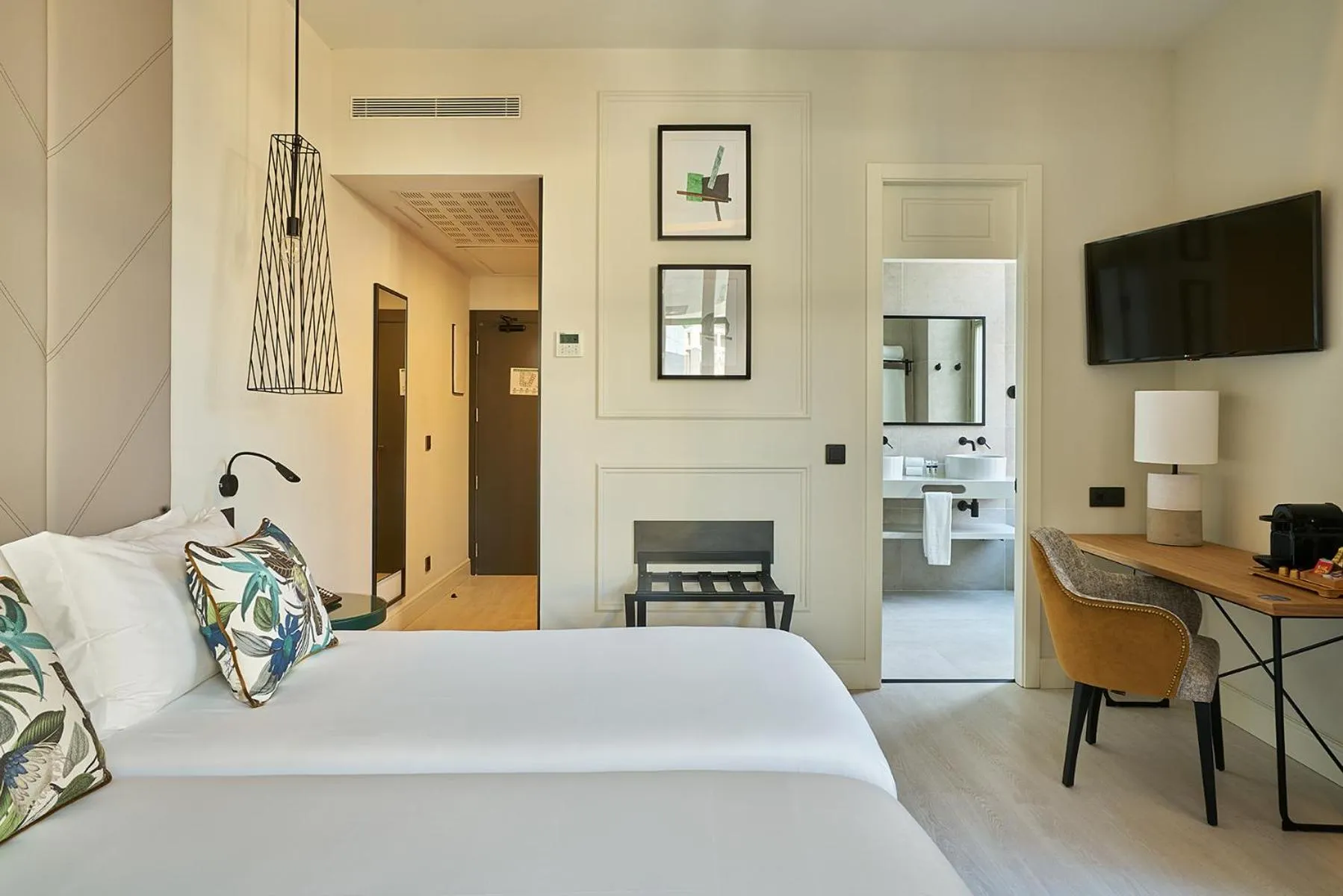 TV and multimedia, Bed in Vincci Larios Diez