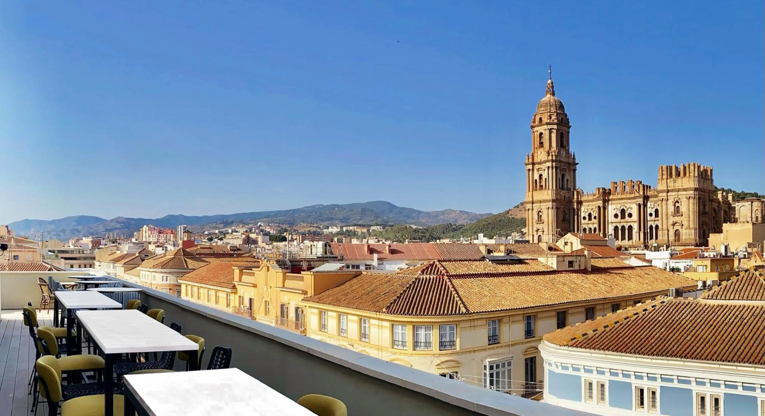 Nearby landmark in Vincci Larios Diez