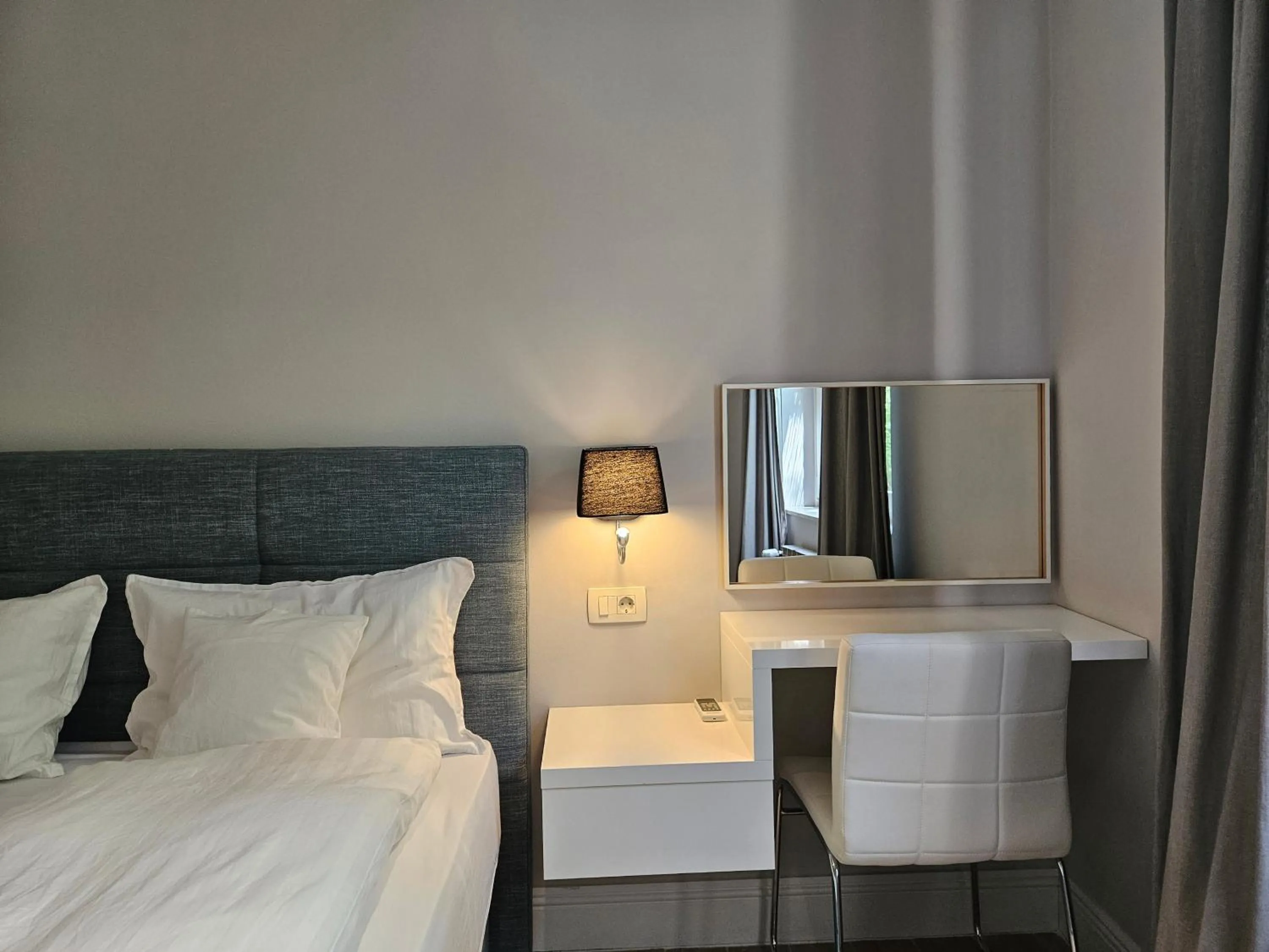 Bed in Exclusive Kaptol Apartment