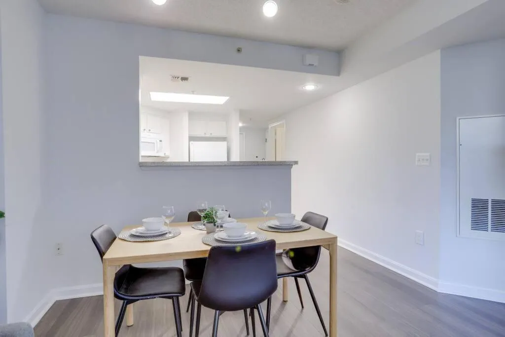 Sensational 1 Bedroom Condo At Ballston place With Gym