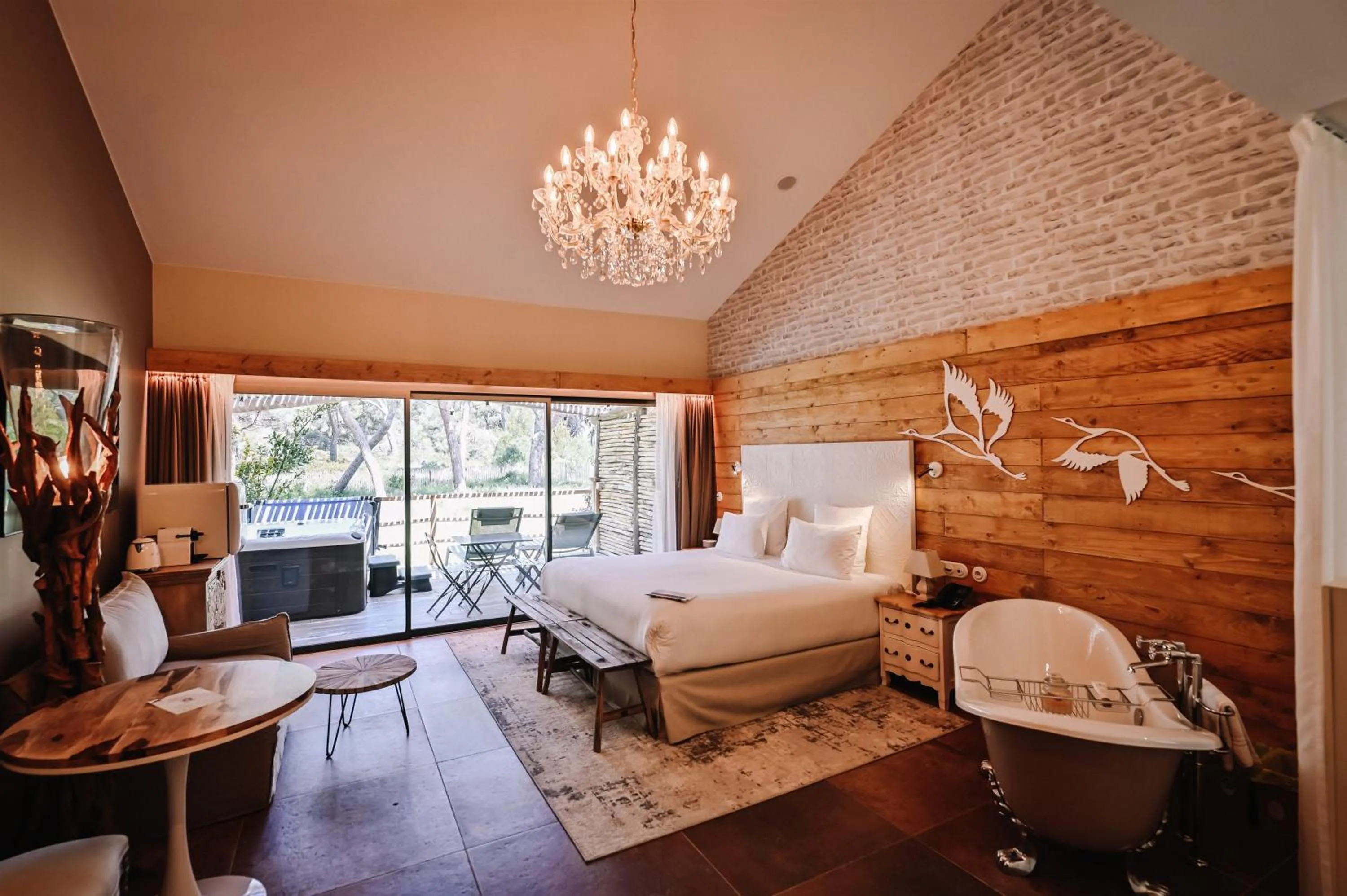 Bed in Le Hameau Des Pesquiers Ecolodge & Spa, Curio Collection By Hilton