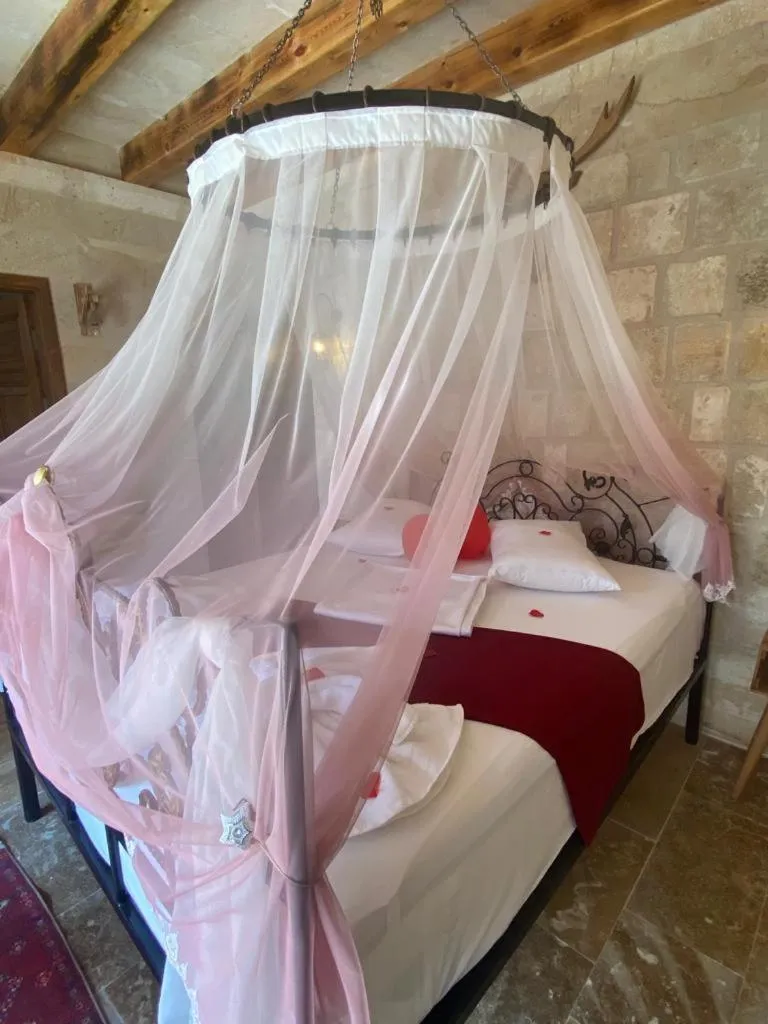 Bed in Lavinia Cappadocia Cave