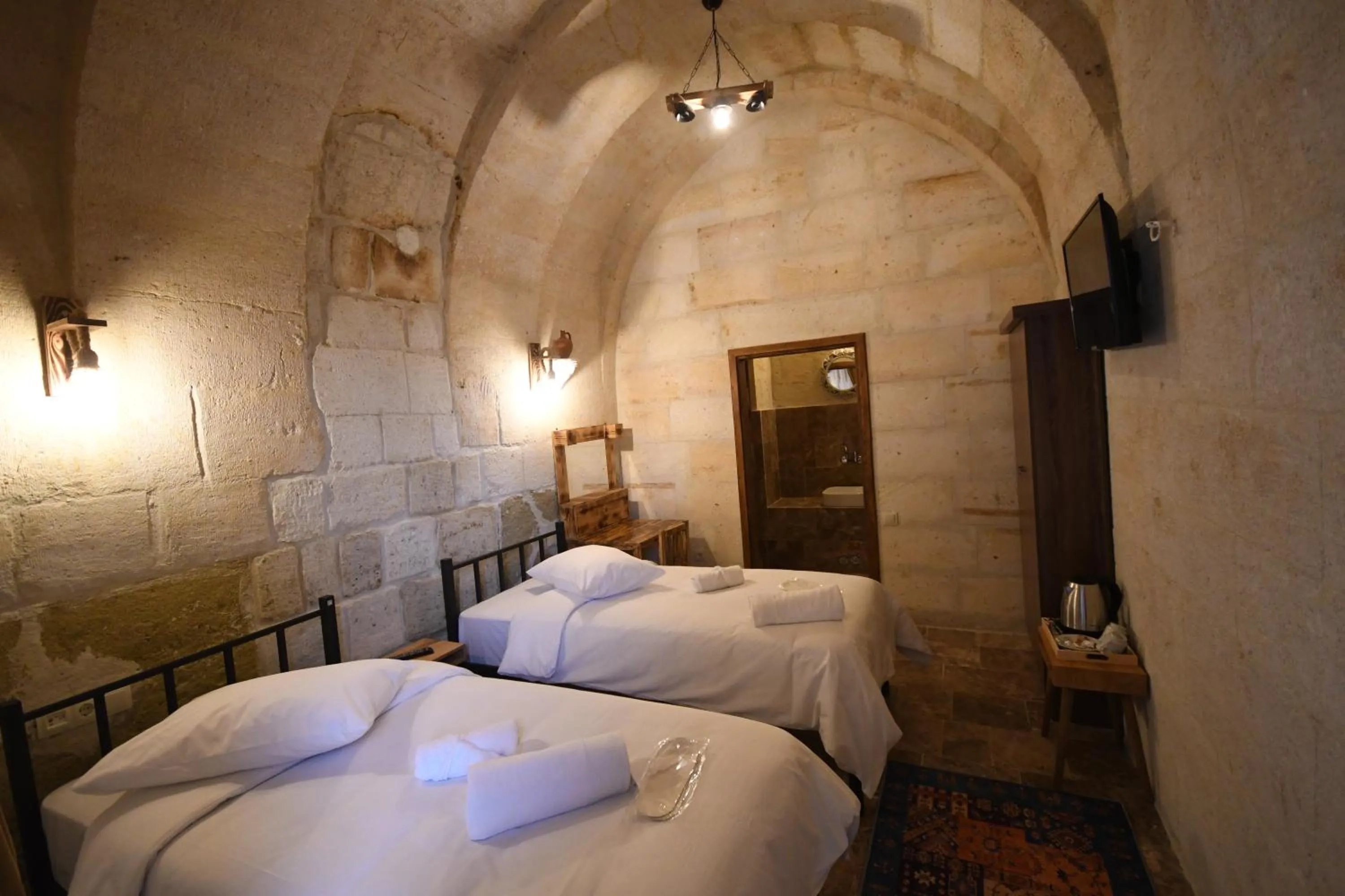 Bed in Lavinia Cappadocia Cave