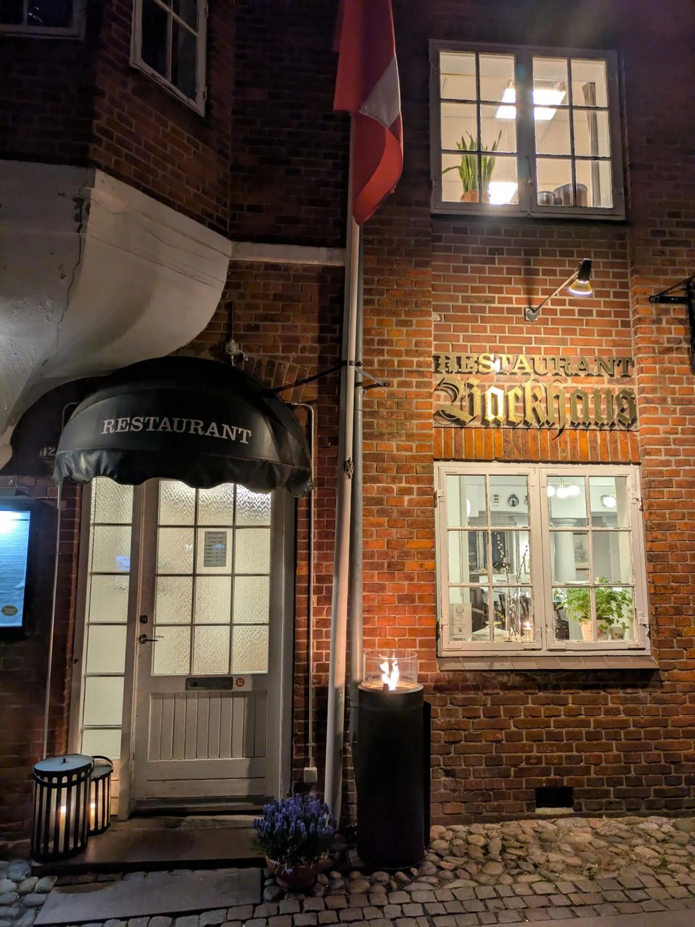 Facade/entrance in Restaurant Backhaus