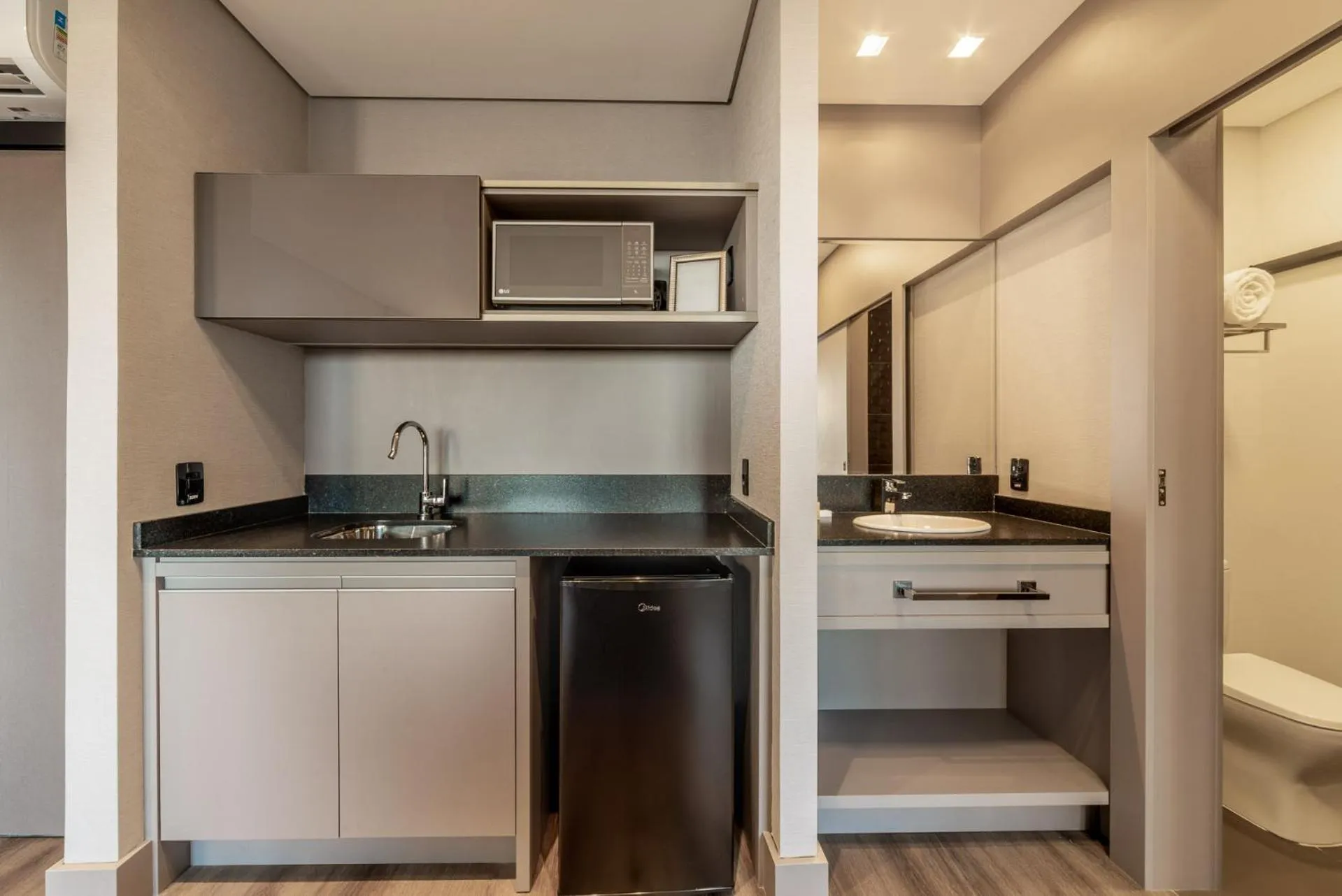 Kitchen or kitchenette in Chateau Laghetto Collection Oficial