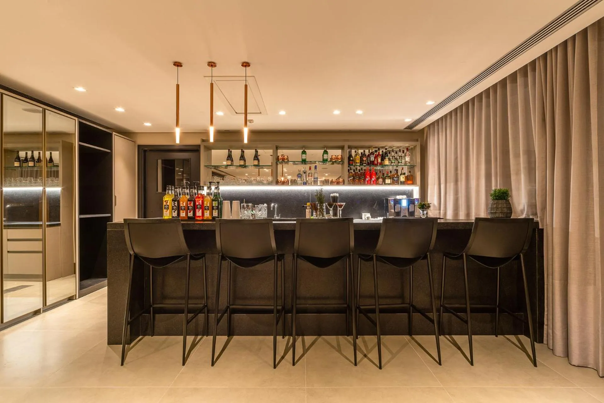 Lounge or bar in Chateau Laghetto Collection Oficial