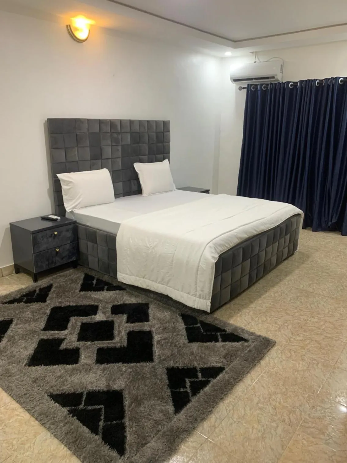 Bed in Weena Hotel & Resort