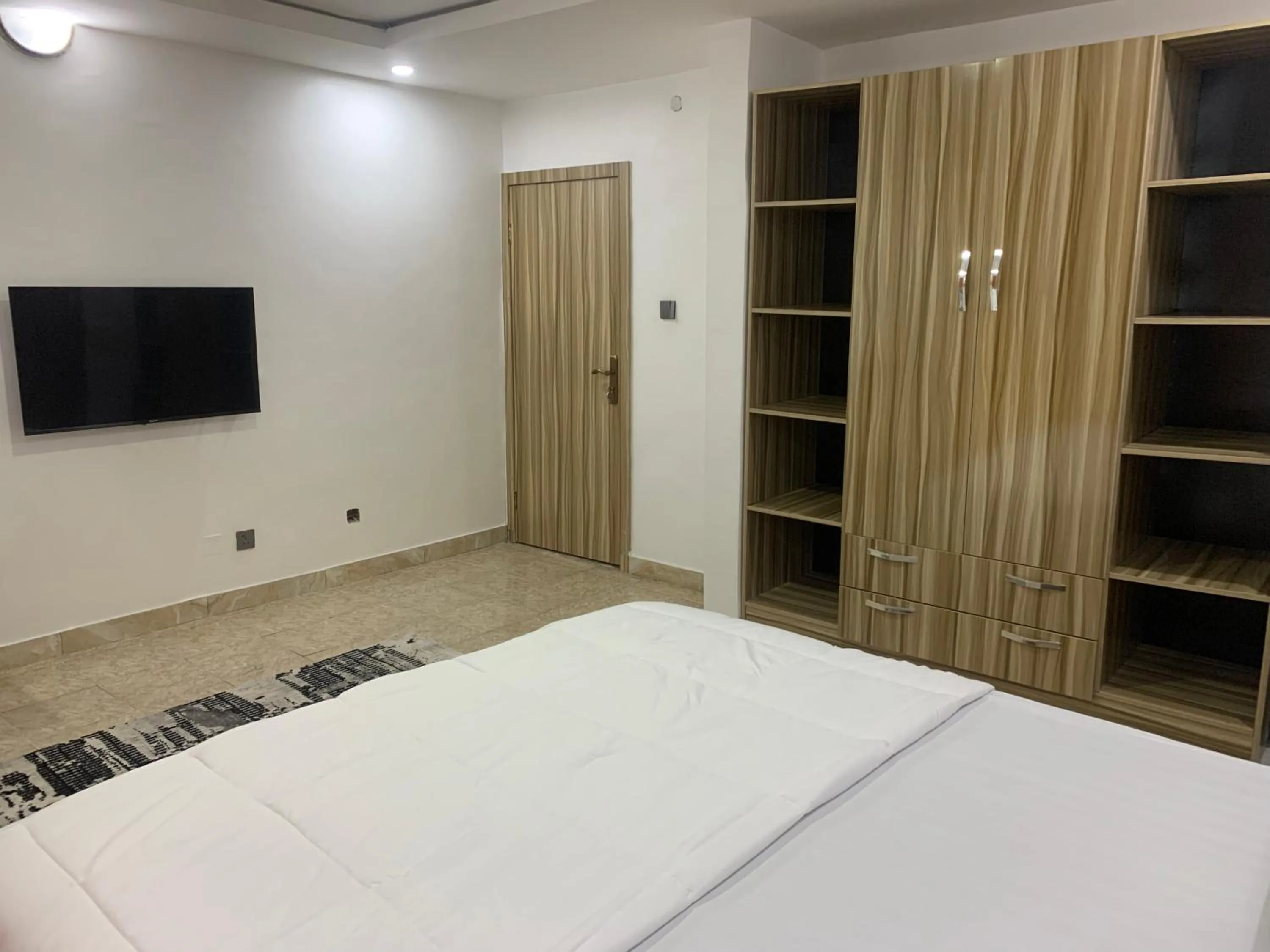 Bed in Weena Hotel & Resort