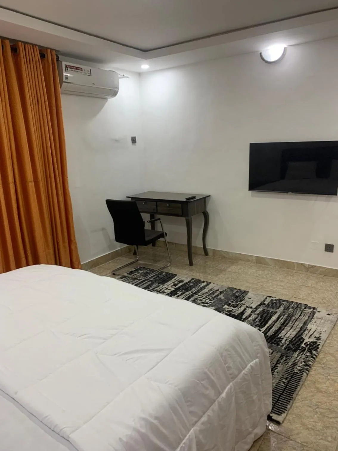 Bed in Weena Hotel & Resort