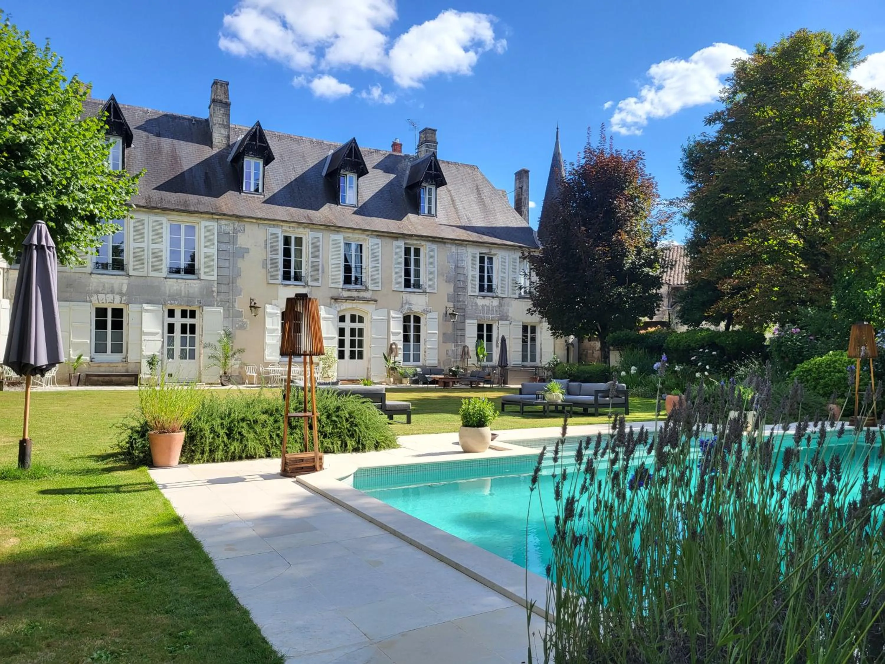Property building in Logis des Tourelles