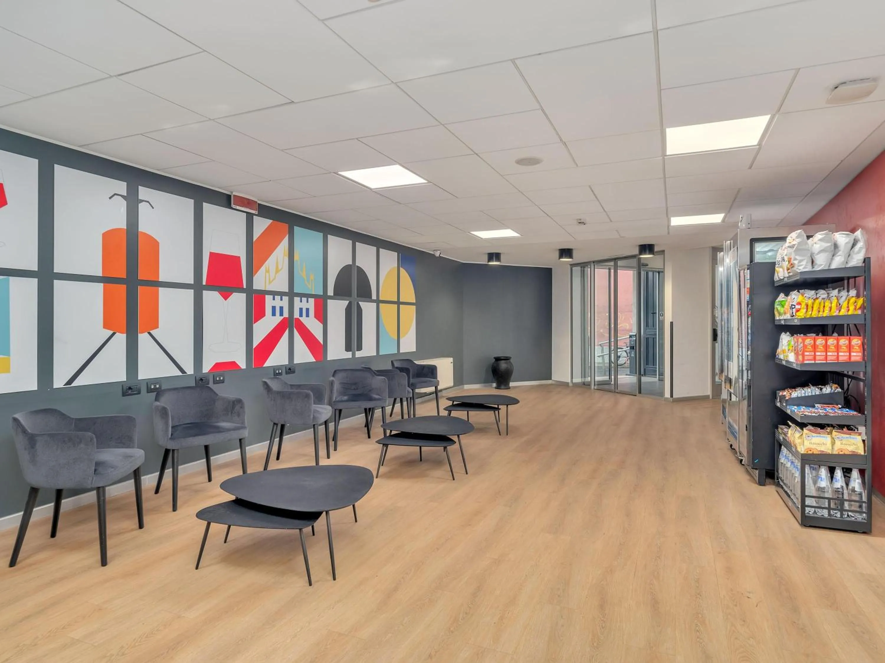 Restaurant/places to eat in B&B HOTEL Milano Ornato