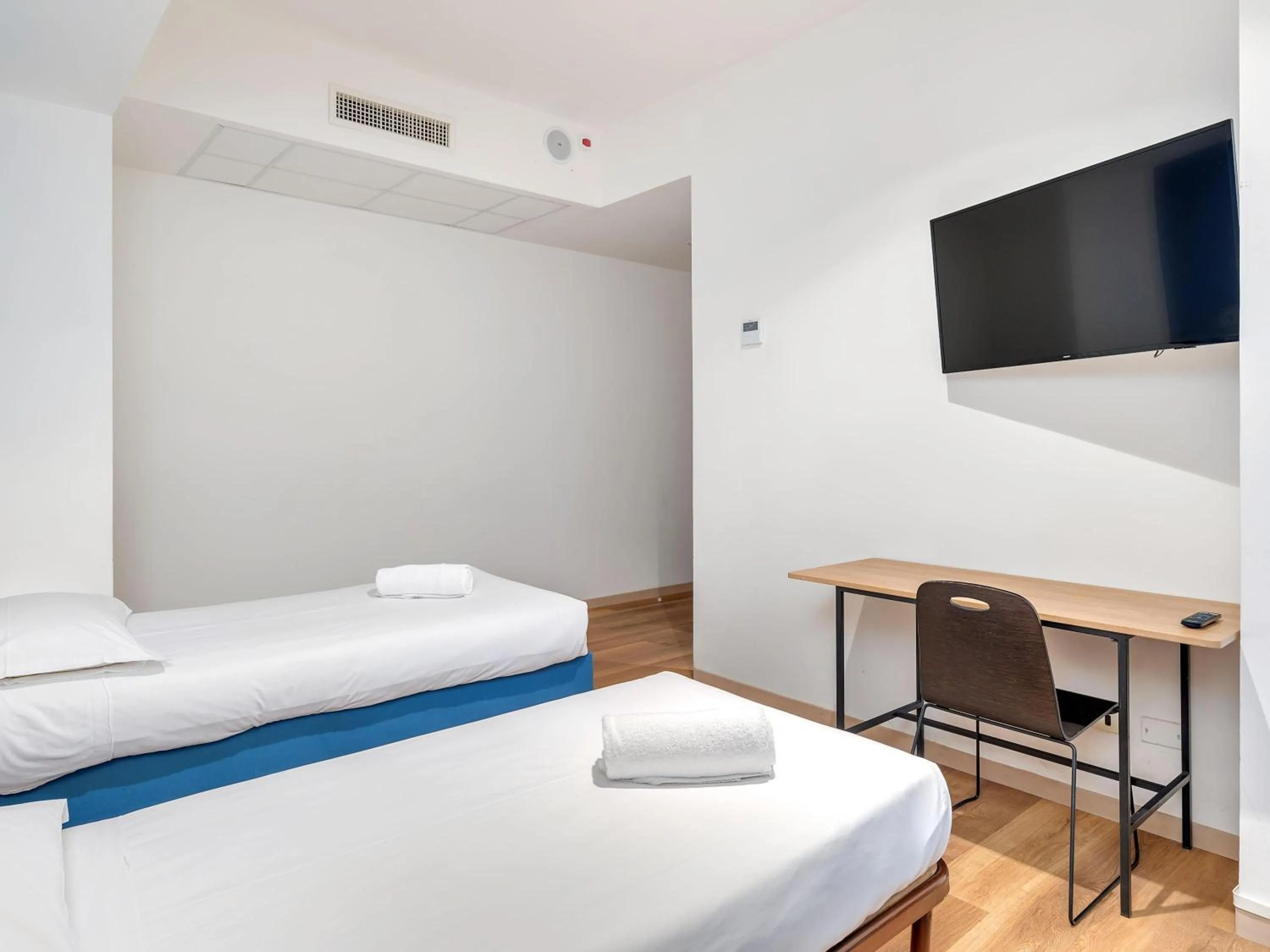 TV and multimedia, Bed in B&B HOTEL Milano Ornato