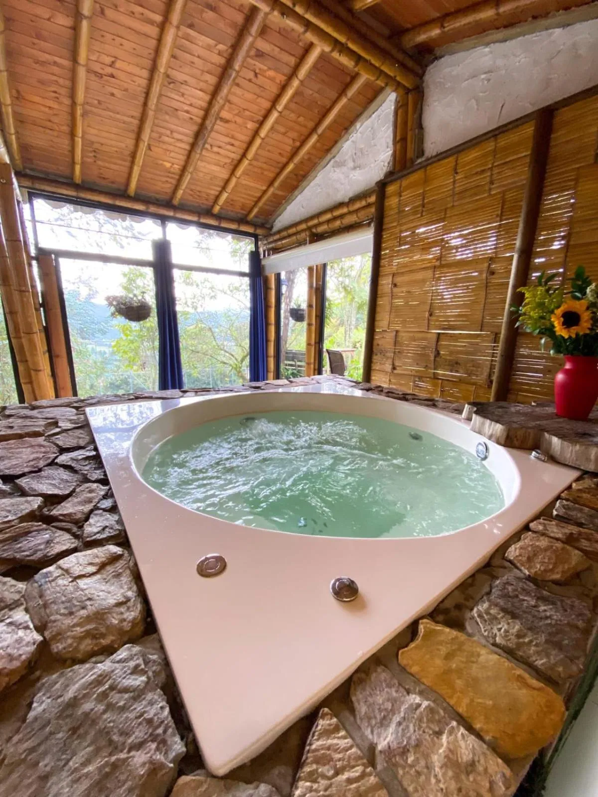 Hot Tub in ORU CAMPESTRE