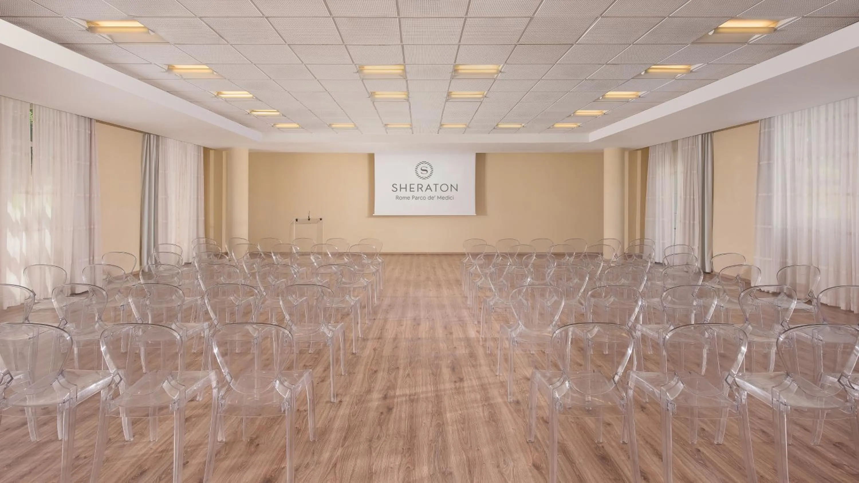 TV and multimedia in Sheraton Rome Parco de Medici