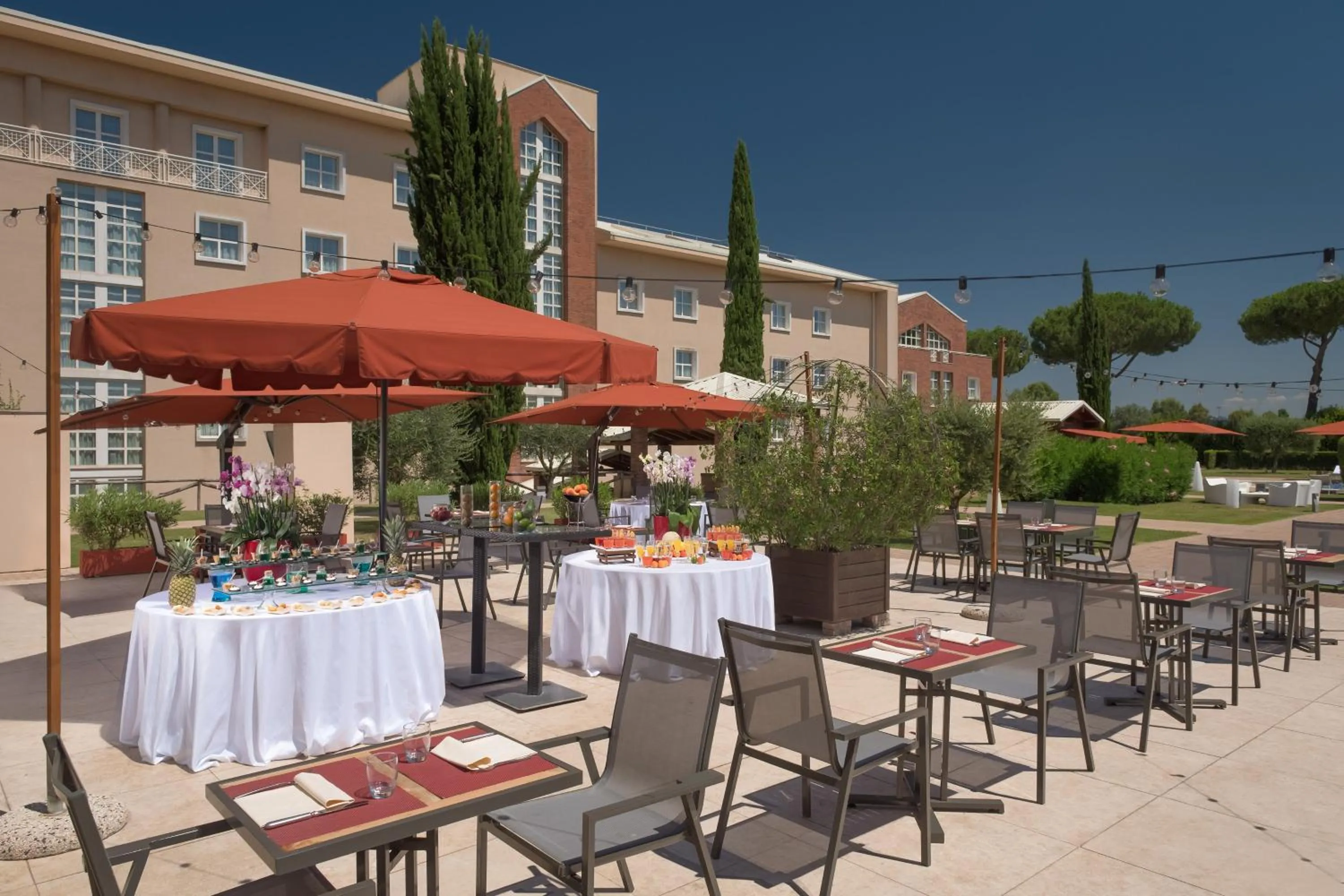 Restaurant/places to eat in Sheraton Rome Parco de Medici