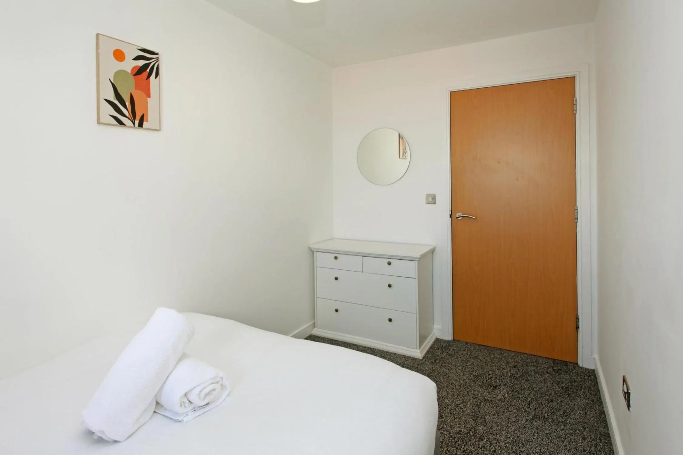 Bed in Albion Street Apartments