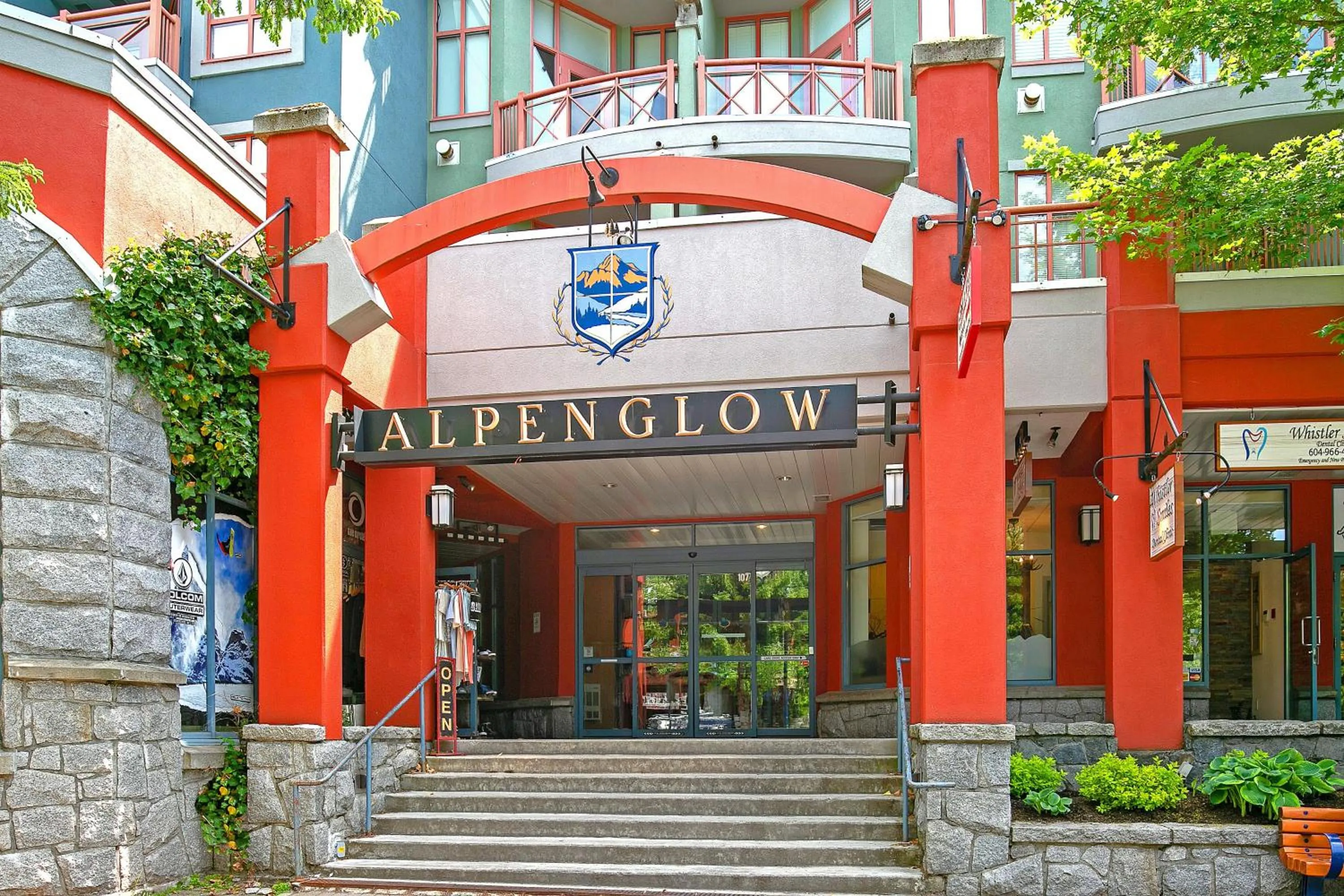 Alpenglow Lodge Family & Work Retreat by MVA