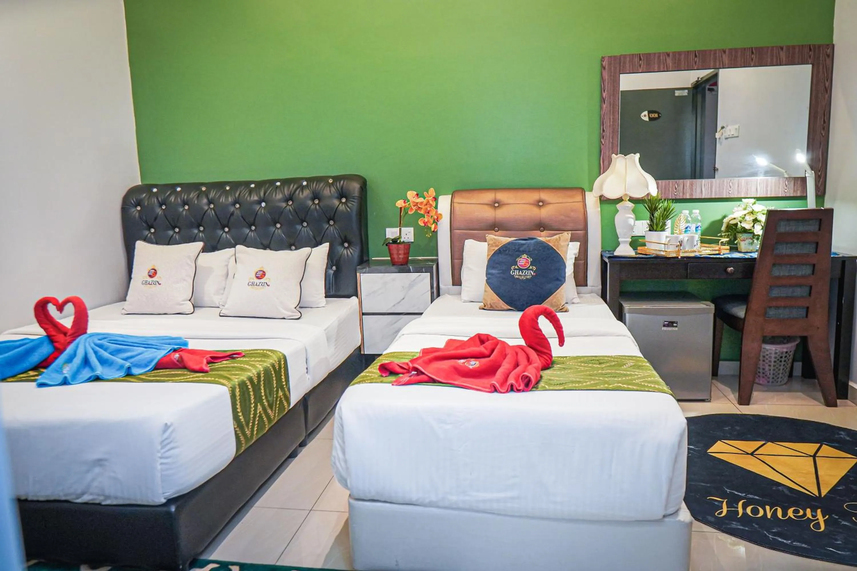 Bed in GHAZRINs DESARU