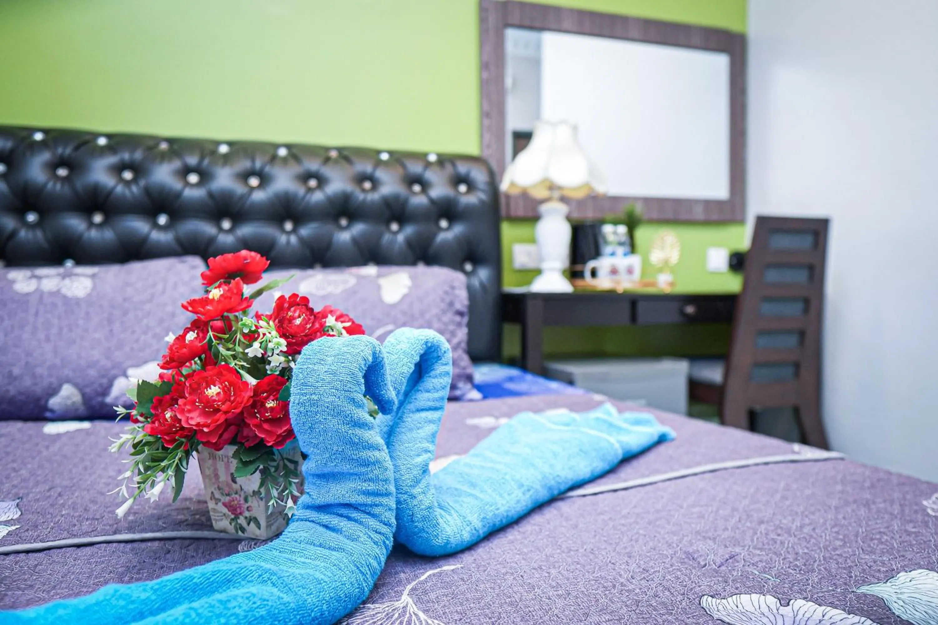 Bed in GHAZRINs DESARU