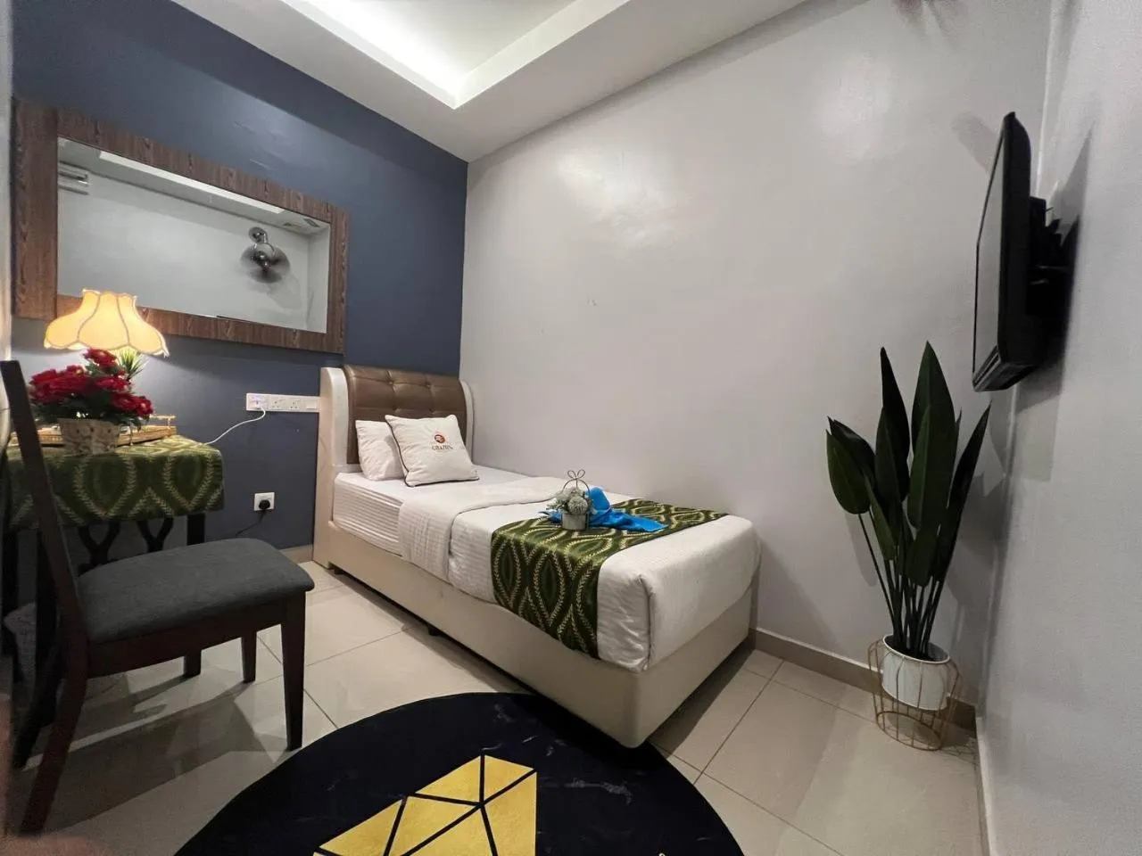 Bed in GHAZRINs DESARU