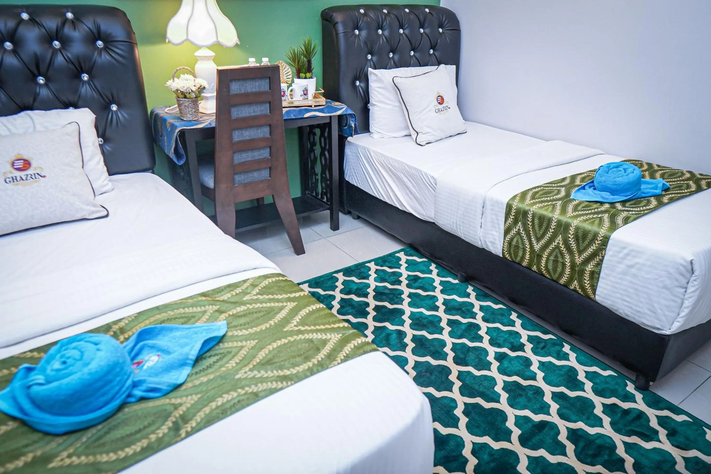 Bed in GHAZRINs DESARU