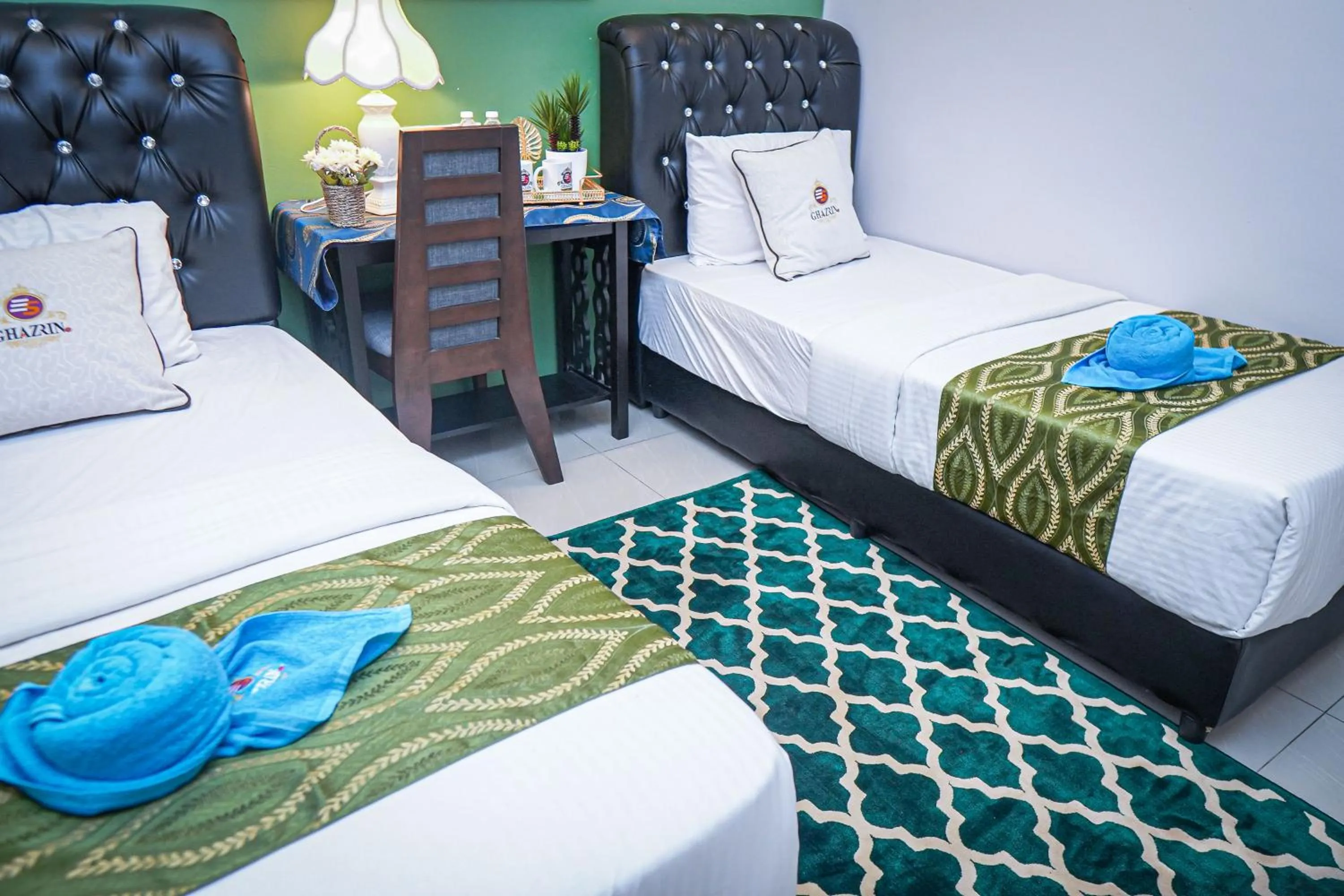 Bed in GHAZRINs DESARU